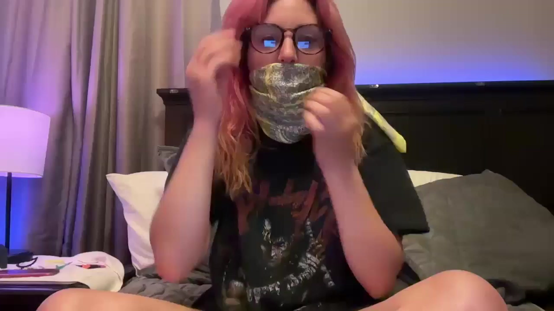 Gallery image thumbnail from EmmyLove's myfreecams stream on, 08/25/2024, 05:36 image 18 of 20