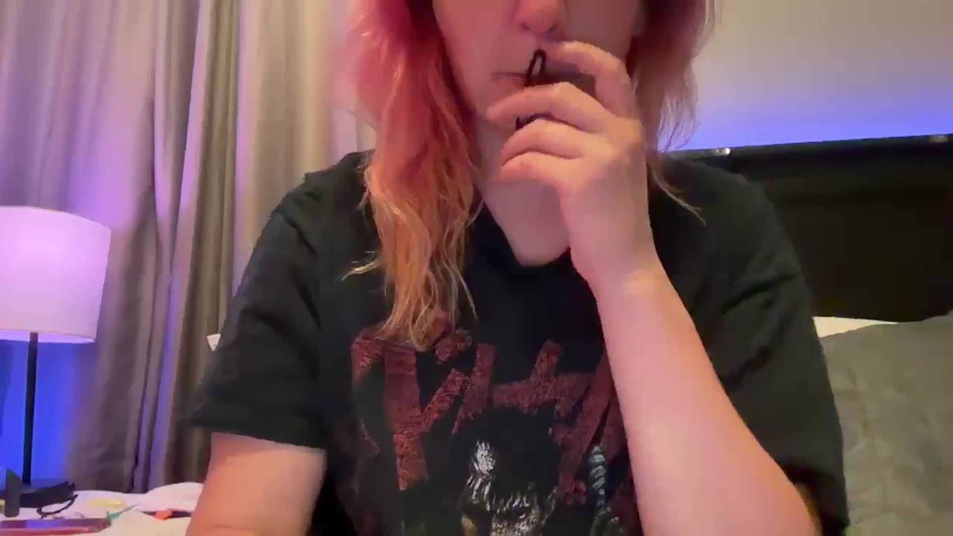 Gallery image thumbnail from EmmyLove's myfreecams stream on, 08/25/2024, 05:36 image 6 of 20
