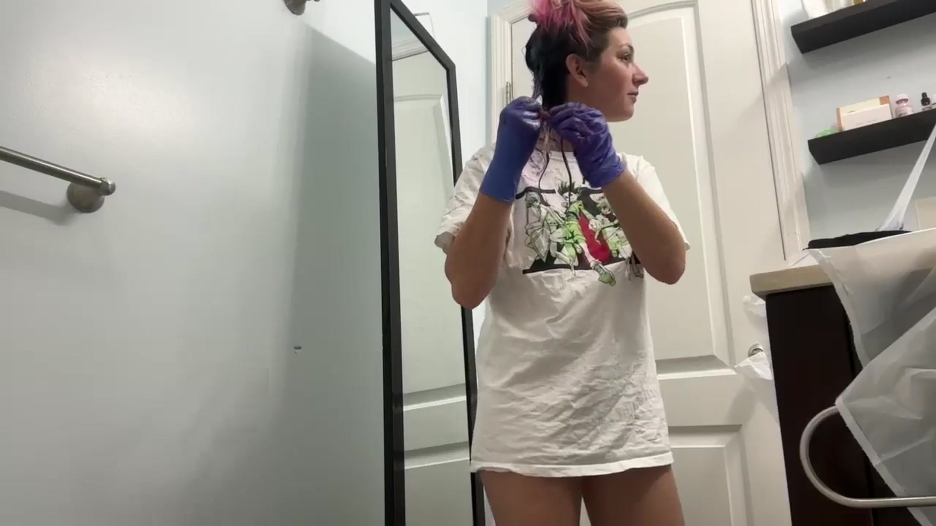 Gallery image thumbnail from EmmyLove's myfreecams stream on, 09/11/2024, 06:34 image 11 of 20
