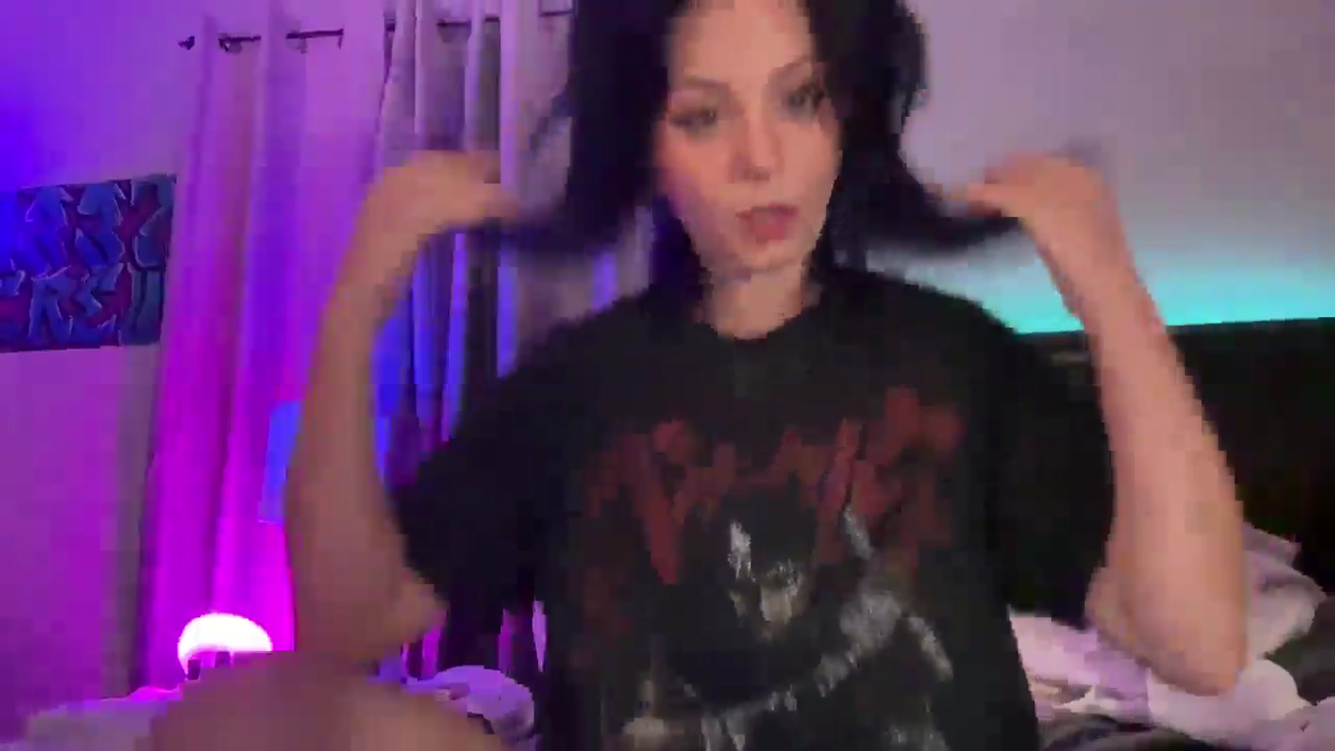 Gallery image thumbnail from EmmyLove's myfreecams stream on, 09/12/2024, 06:13 image 6 of 20
