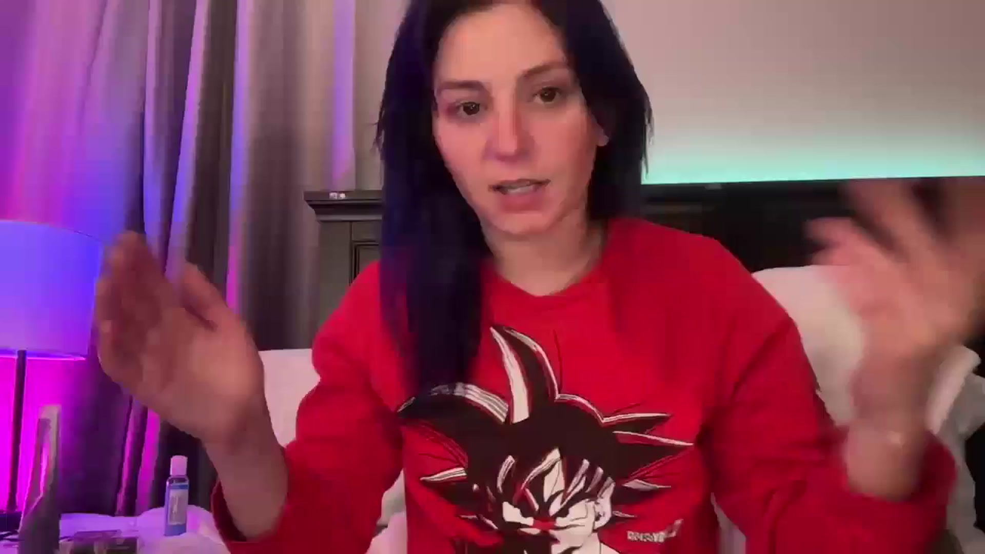 Gallery image thumbnail from EmmyLove's myfreecams stream on, 09/14/2024, 07:39 image 14 of 20