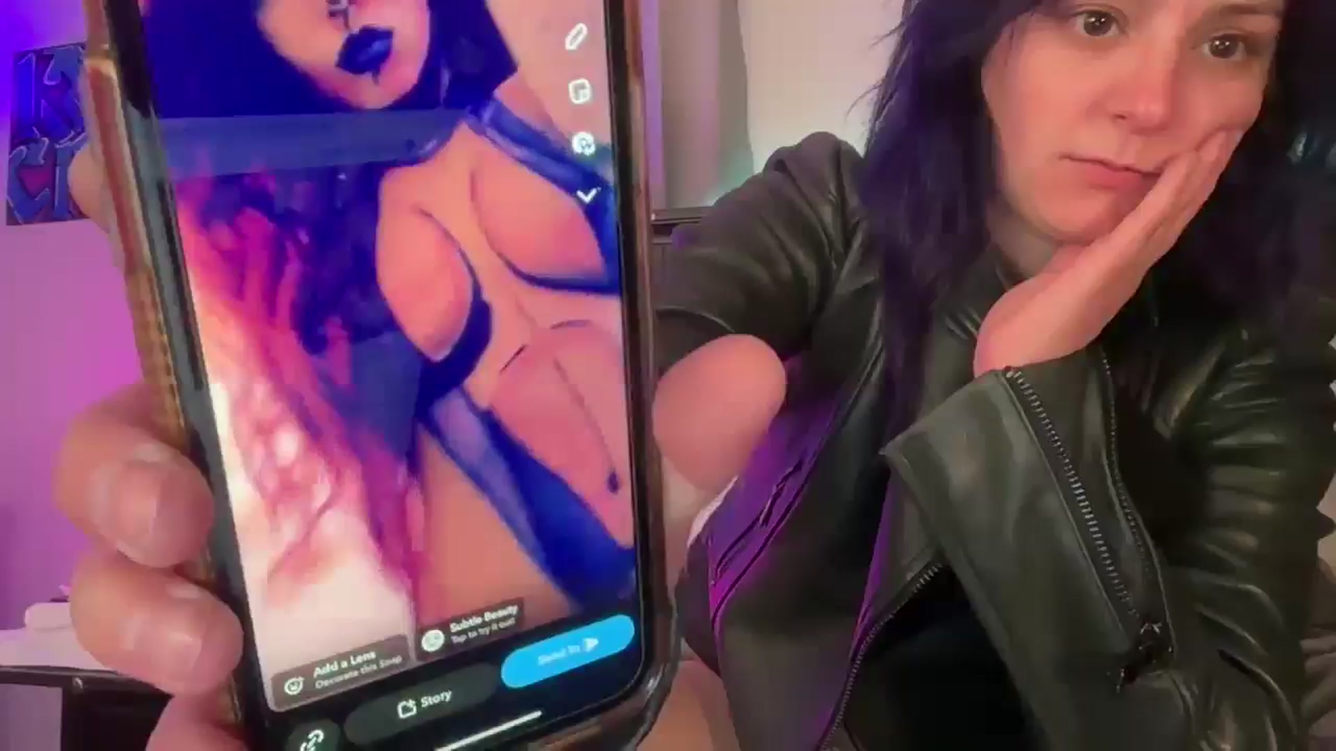 Gallery image thumbnail from EmmyLove's myfreecams stream on, 09/14/2024, 07:39 image 18 of 20
