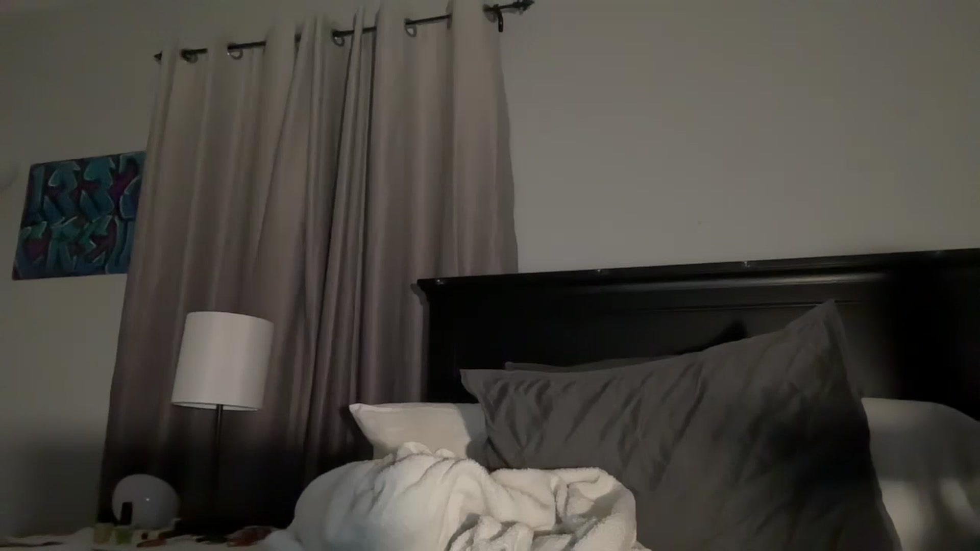 Gallery image thumbnail from EmmyLove's myfreecams stream on, 09/14/2024, 07:39 image 1 of 20