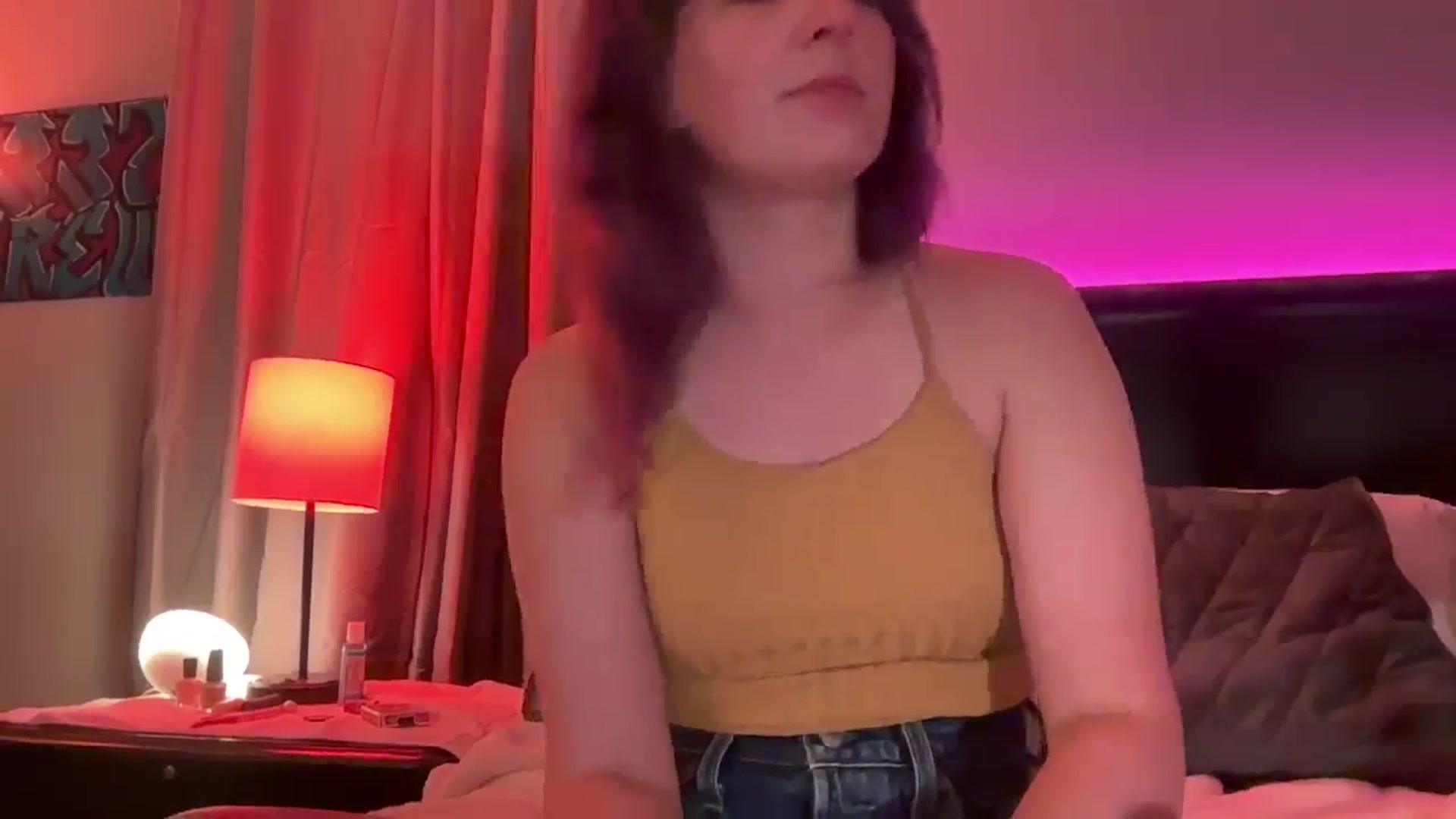 Gallery image thumbnail from EmmyLove's myfreecams stream on, 10/01/2024, 06:13 image 4 of 20