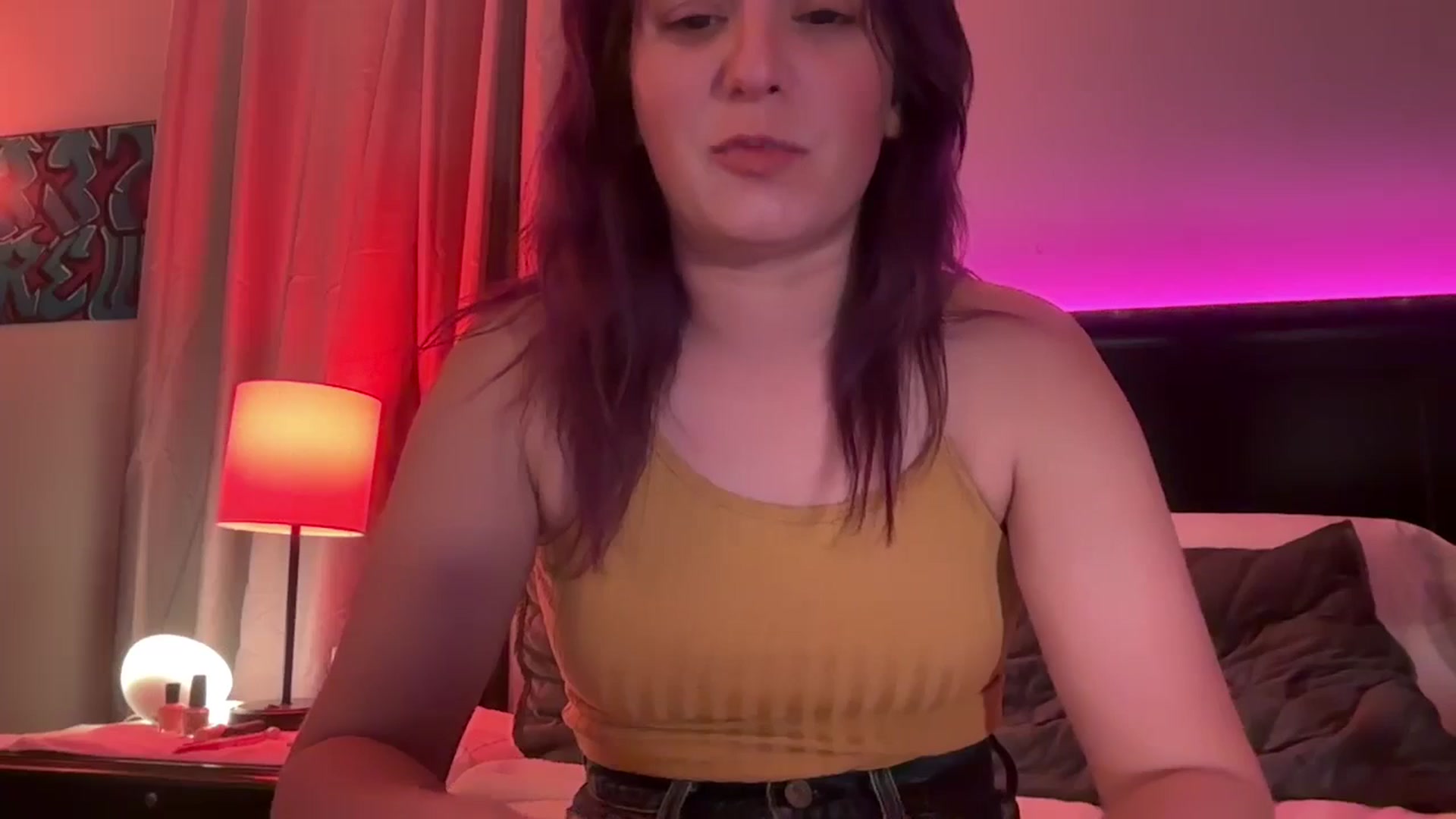 Gallery image thumbnail from EmmyLove's myfreecams stream on, 10/01/2024, 06:13 image 12 of 20