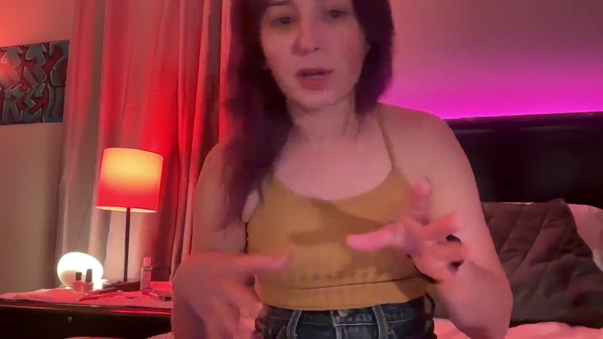 Gallery image thumbnail from EmmyLove's myfreecams stream on, 10/01/2024, 06:13 image 5 of 20
