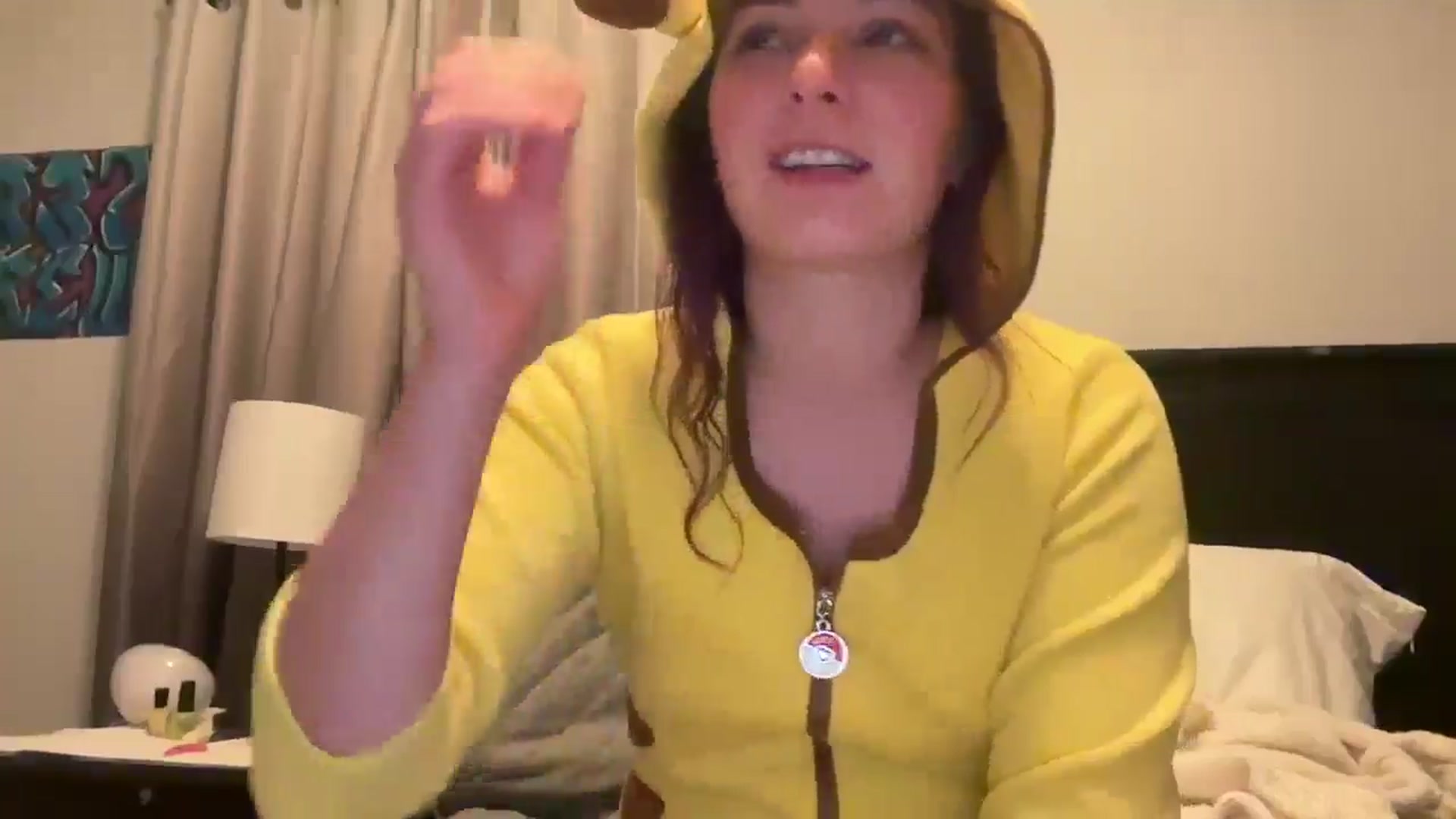 Gallery image thumbnail from EmmyLove's myfreecams stream on, 10/03/2024, 05:29 image 11 of 20