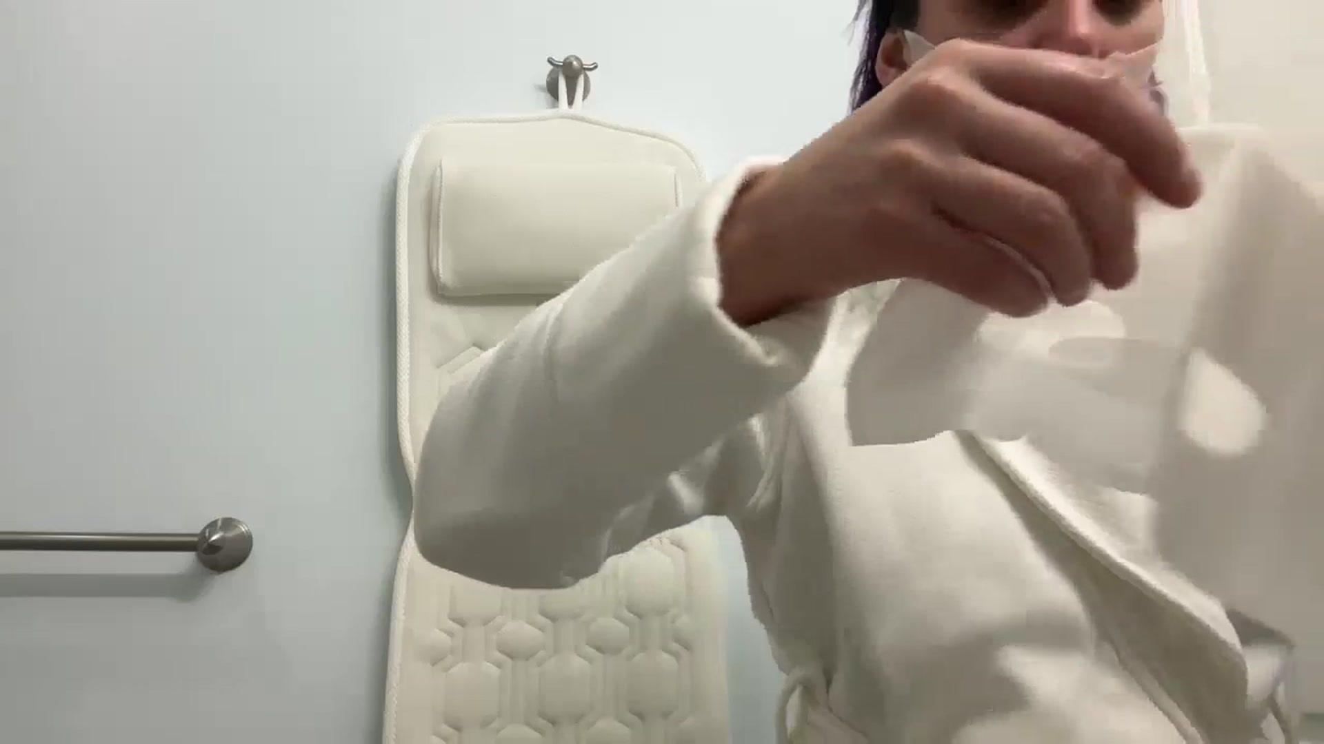 Gallery image thumbnail from EmmyLove's myfreecams stream on, 10/10/2024, 06:53 image 17 of 20