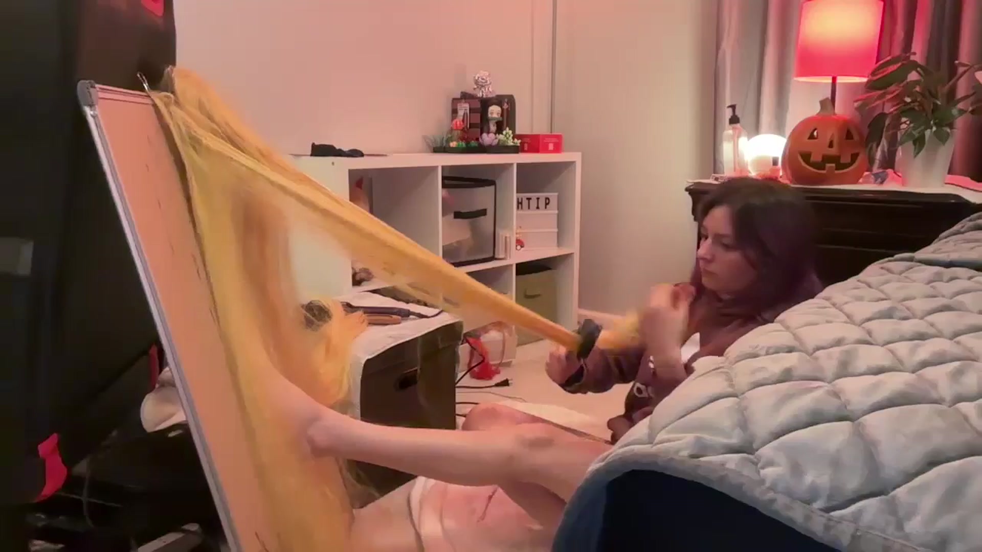 Gallery image thumbnail from EmmyLove's myfreecams stream on, 10/22/2024, 07:08 image 6 of 20