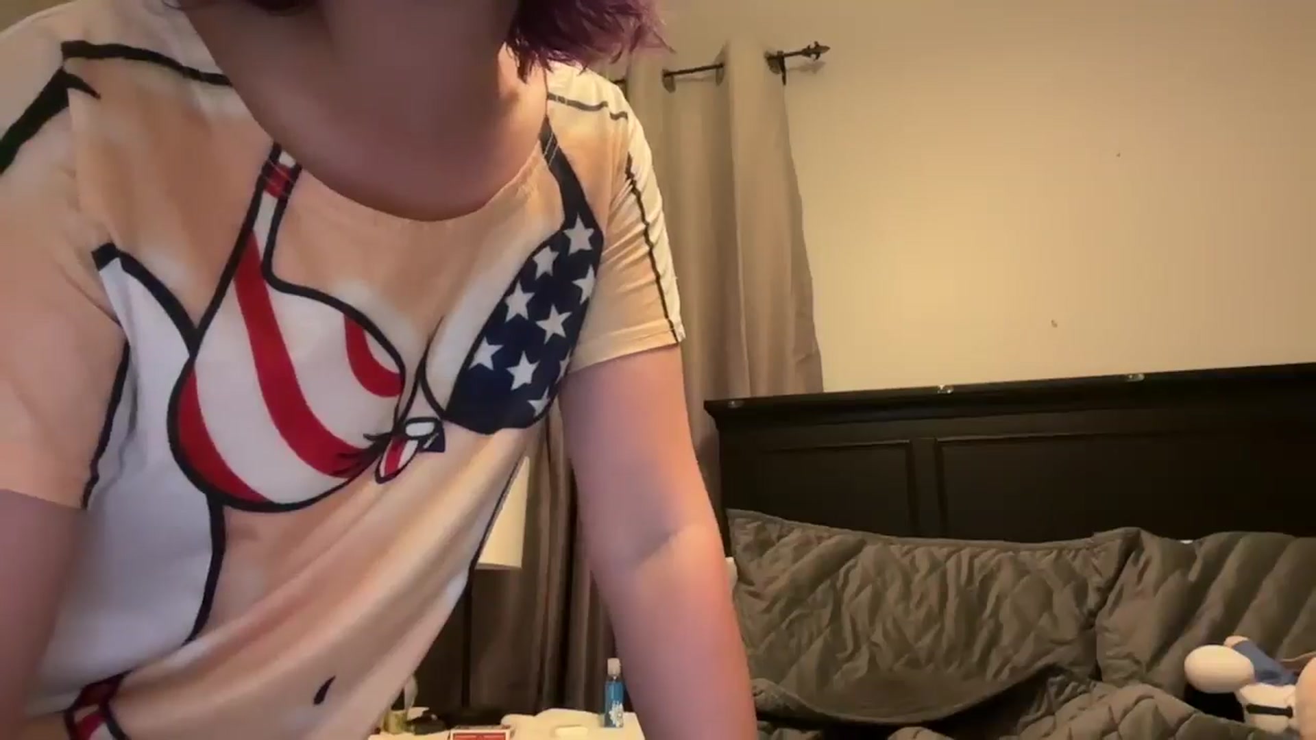 Gallery image thumbnail from EmmyLove's myfreecams stream on, 10/31/2024, 06:32 image 12 of 20
