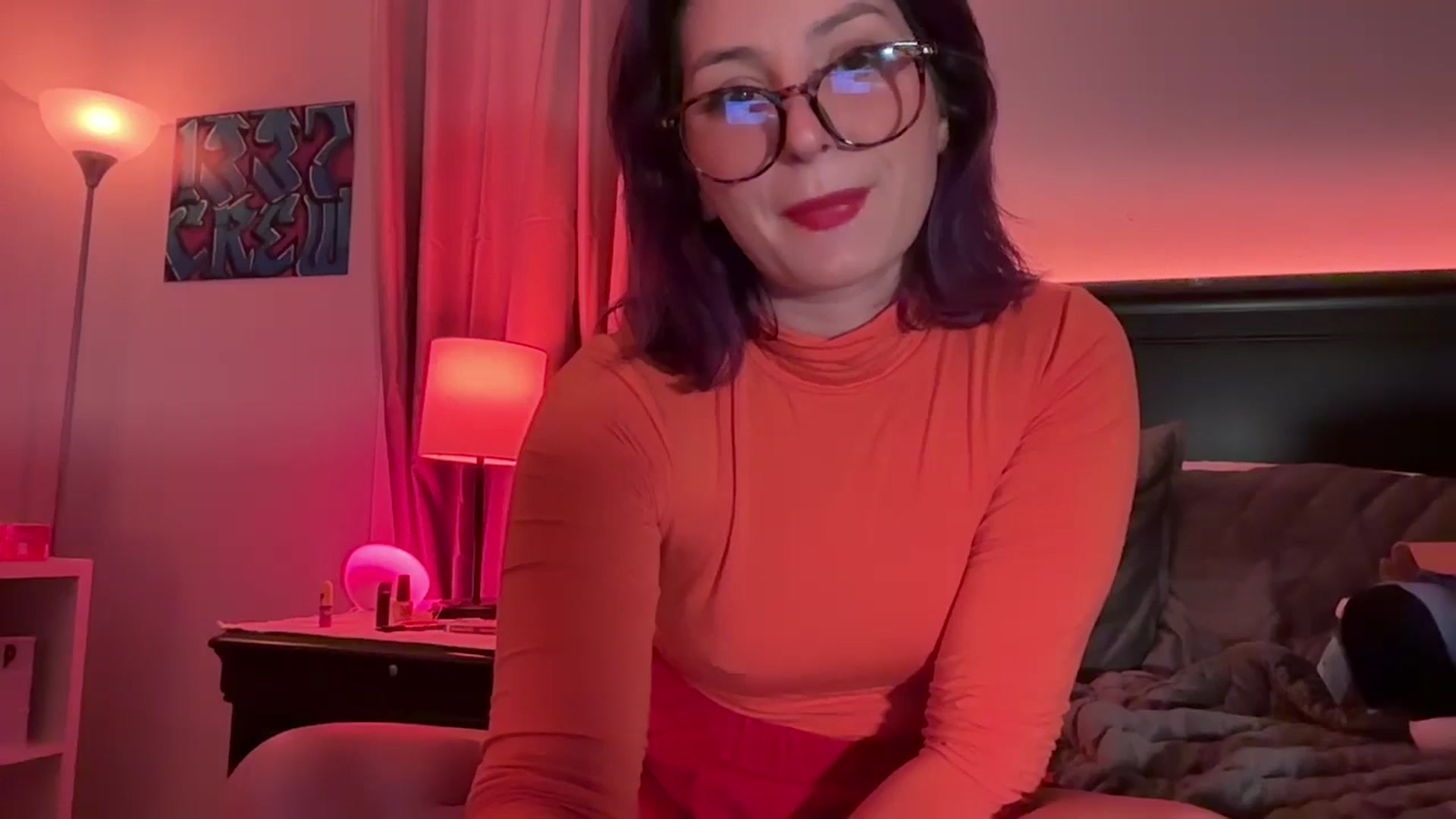 Gallery image thumbnail from EmmyLove's myfreecams stream on, 11/01/2024, 07:07 image 18 of 20