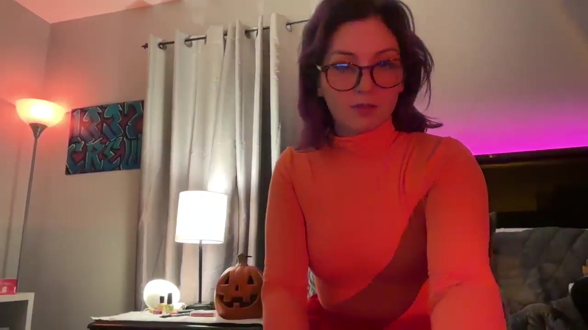 Gallery image thumbnail from EmmyLove's myfreecams stream on, 11/01/2024, 07:07 image 3 of 20