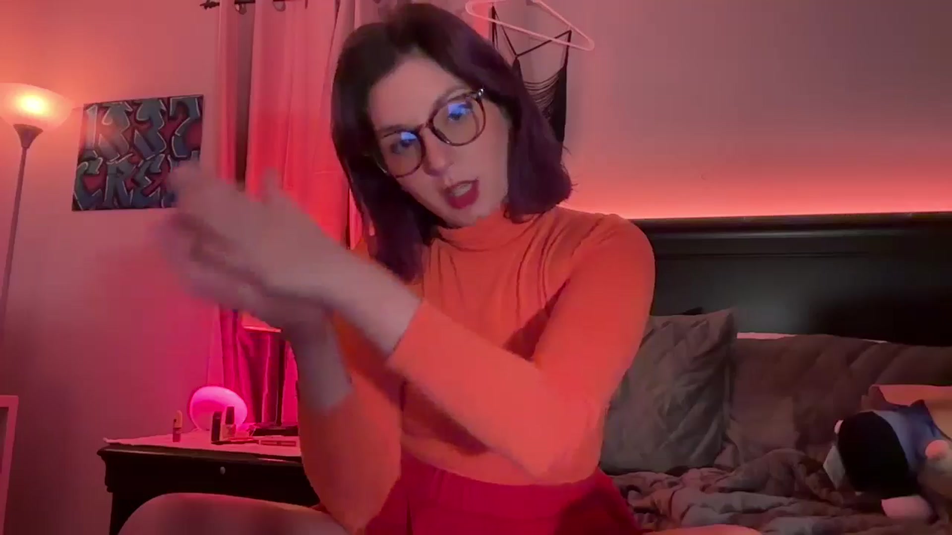 Gallery image thumbnail from EmmyLove's myfreecams stream on, 11/01/2024, 07:07 image 17 of 20