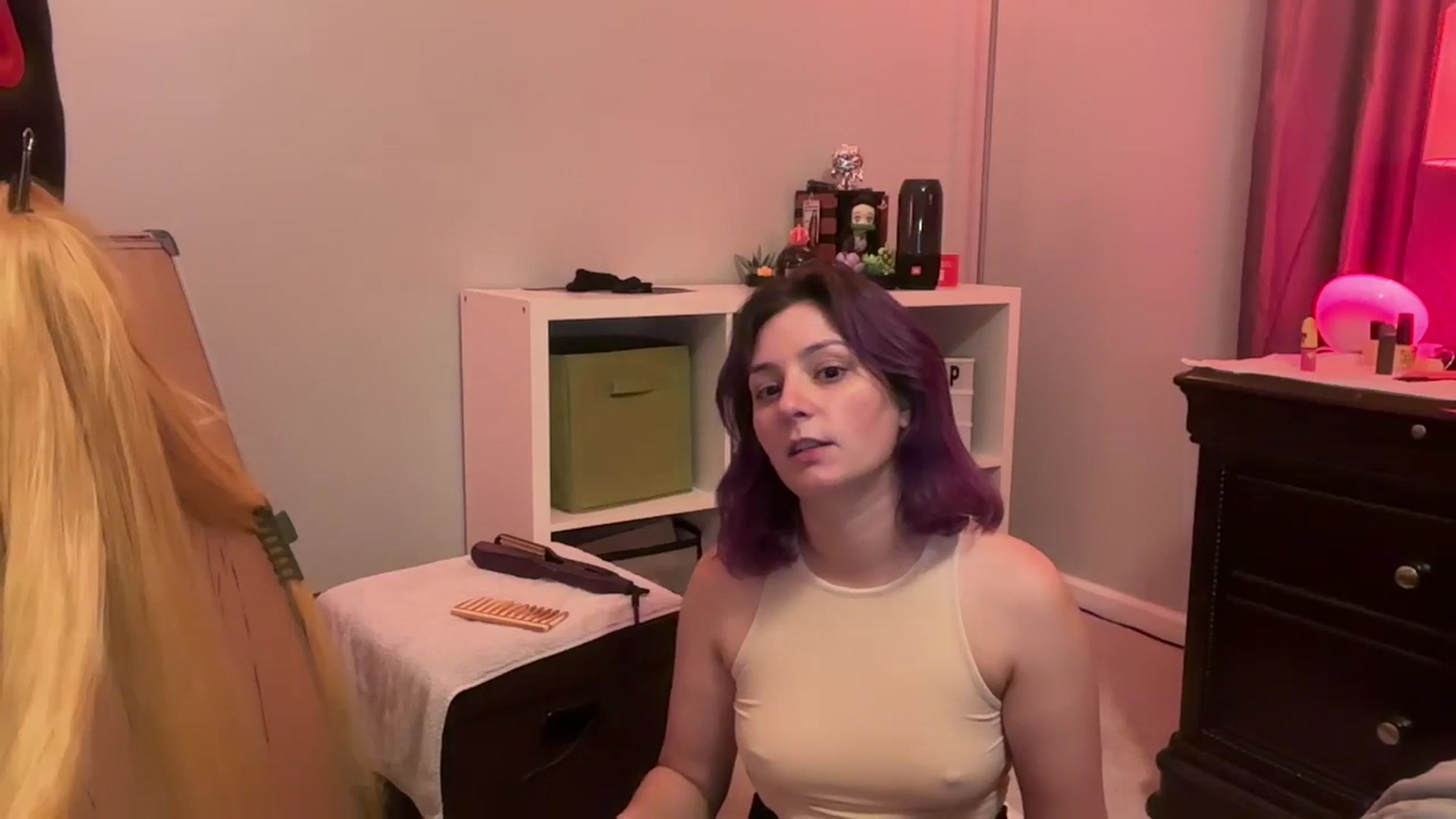 Gallery image thumbnail from EmmyLove's myfreecams stream on, 11/03/2024, 06:24 image 10 of 20