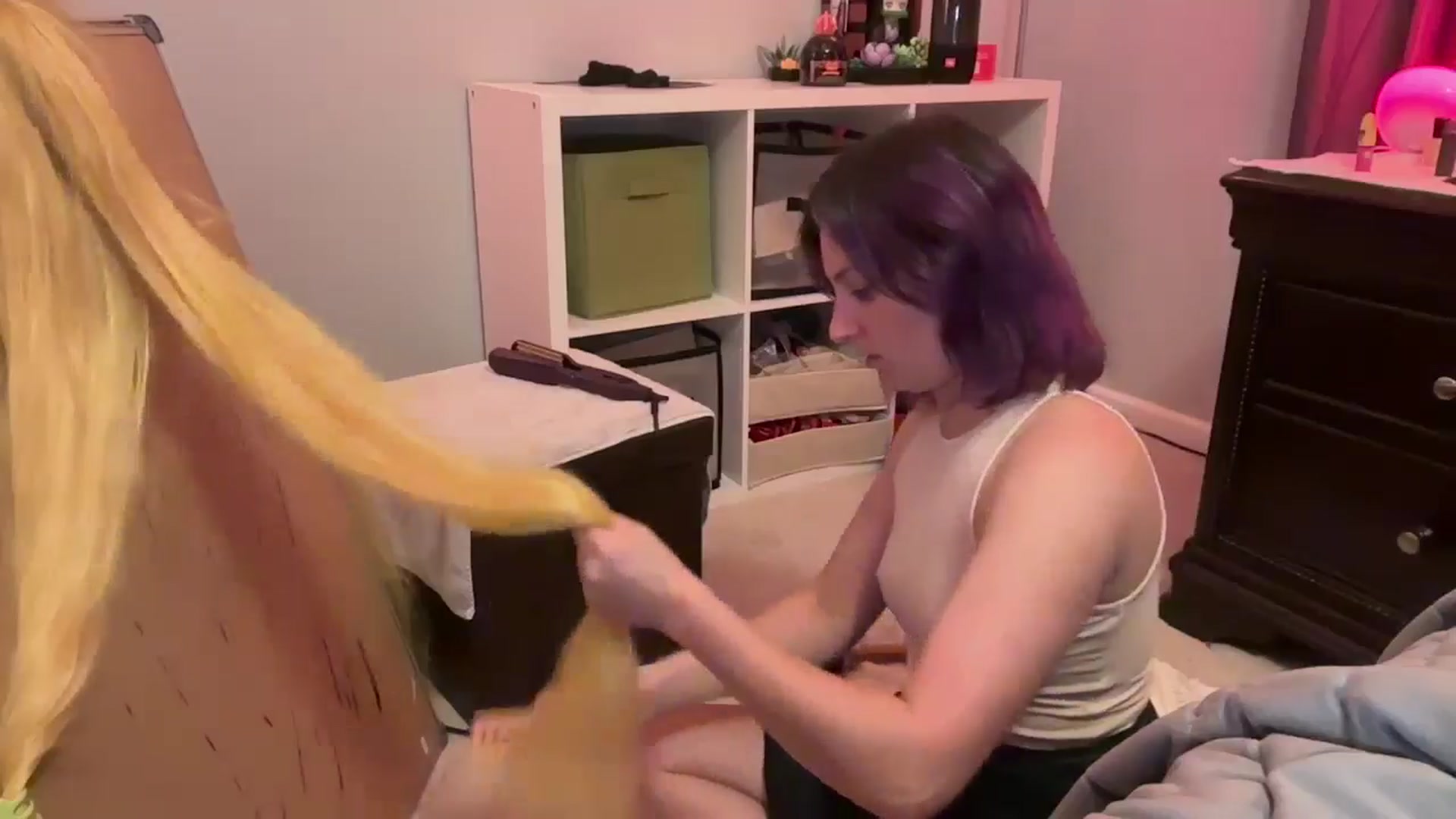 Gallery image thumbnail from EmmyLove's myfreecams stream on, 11/03/2024, 06:24 image 6 of 20