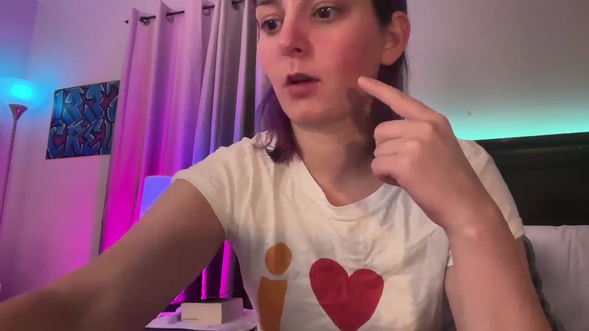 Gallery image thumbnail from EmmyLove's myfreecams stream on, 11/09/2024, 06:07 image 11 of 20