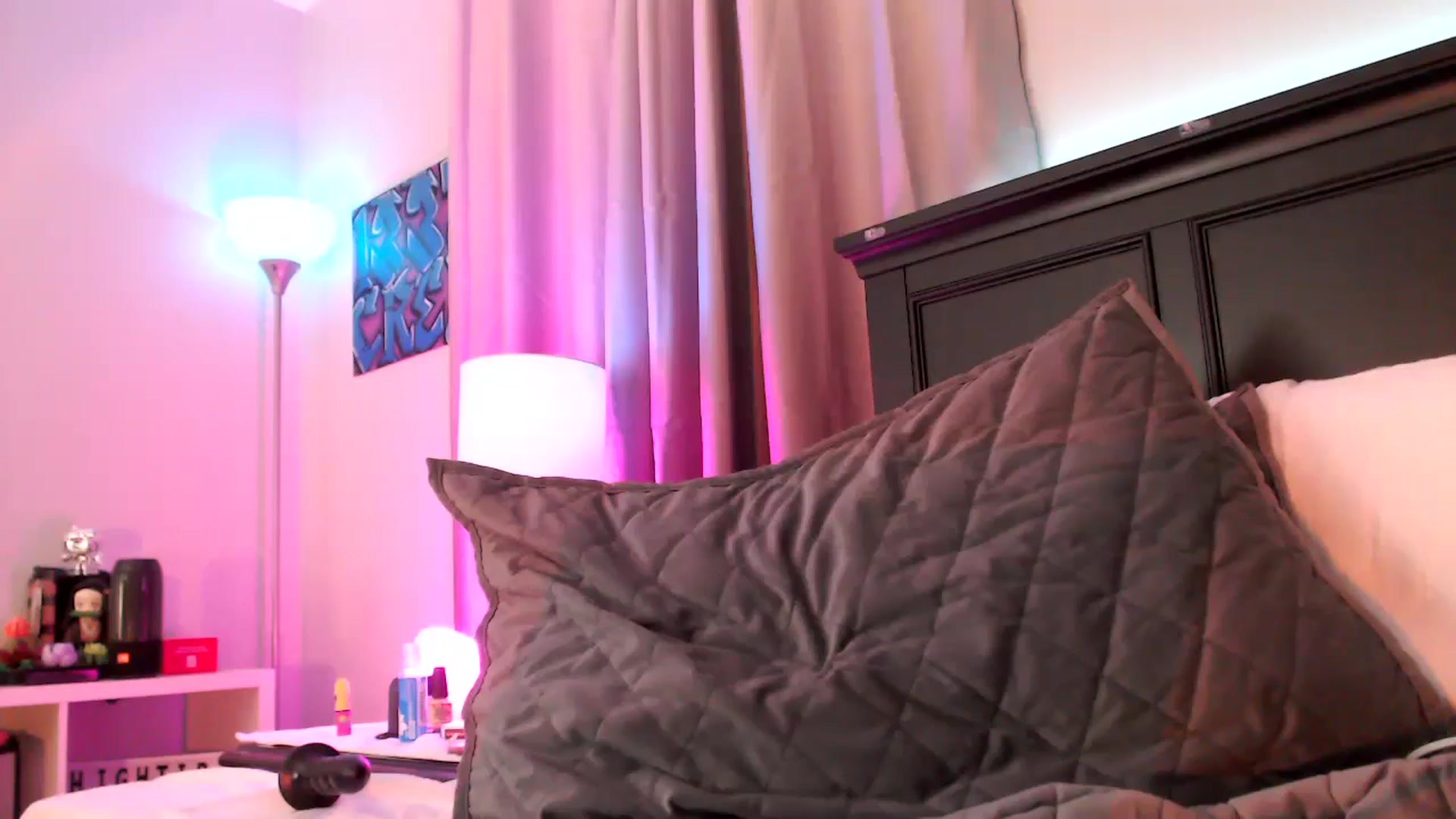 Gallery image thumbnail from EmmyLove's myfreecams stream on, 11/09/2024, 06:49 image 9 of 20
