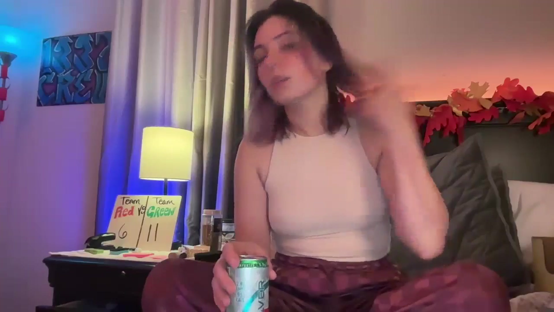Gallery image thumbnail from EmmyLove's myfreecams stream on, 12/13/2024, 06:33 image 3 of 20