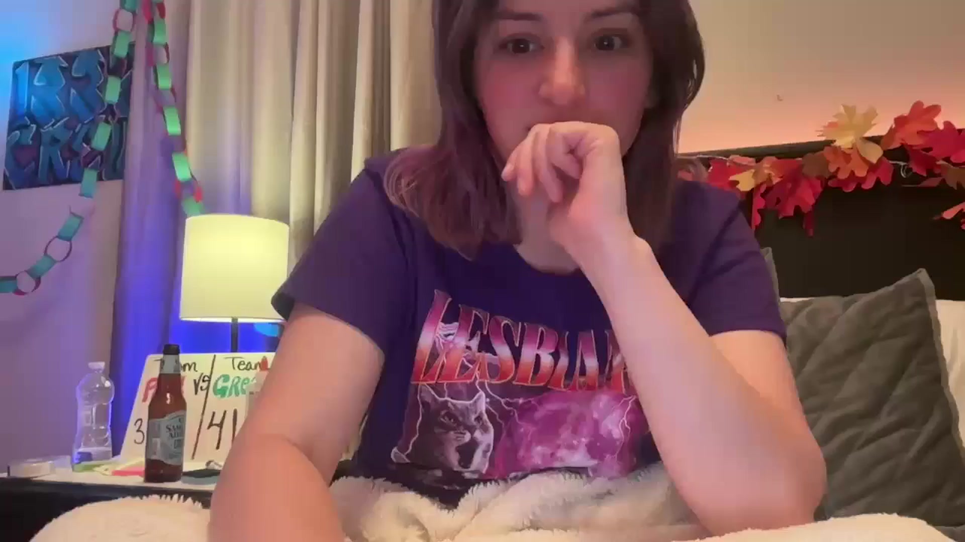 Gallery image thumbnail from EmmyLove's myfreecams stream on, 12/21/2024, 07:39 image 14 of 20