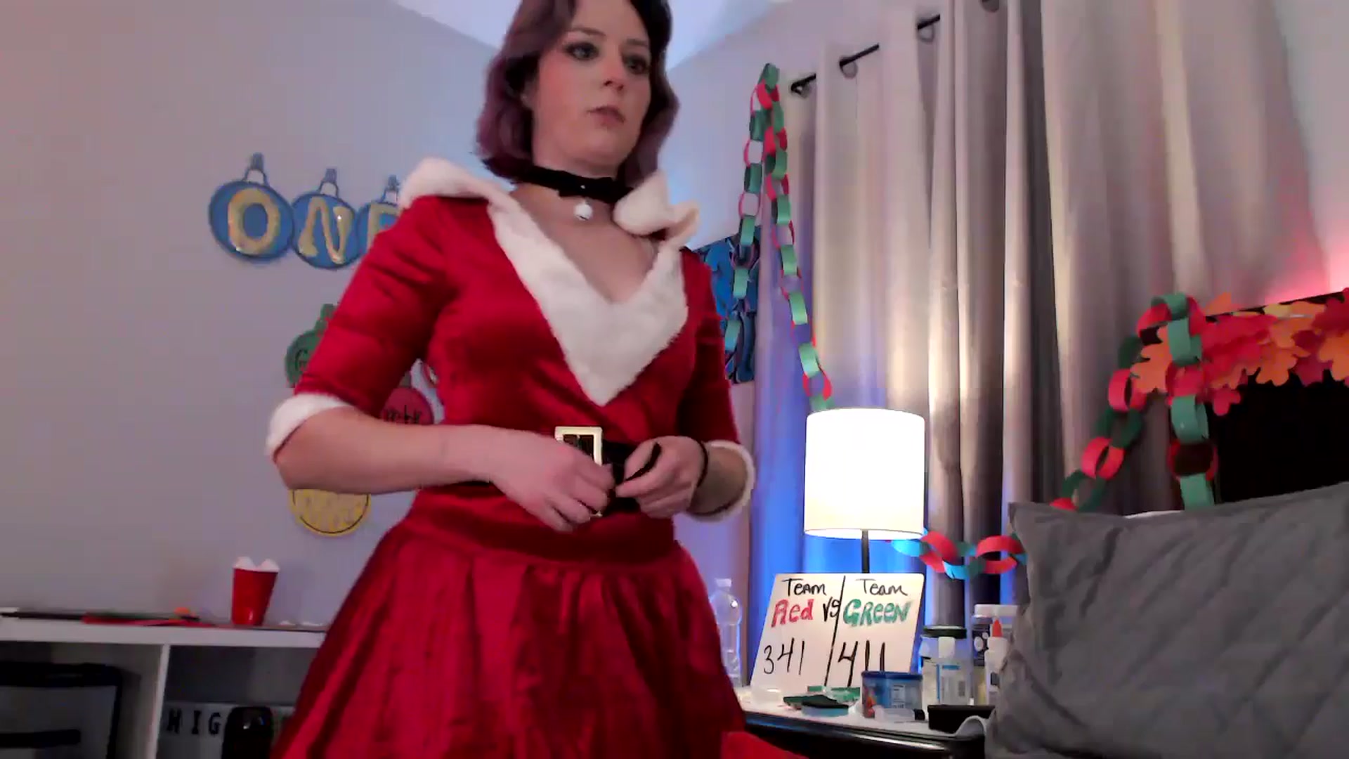 Gallery image thumbnail from EmmyLove's myfreecams stream on, 12/26/2024, 08:01 image 7 of 20