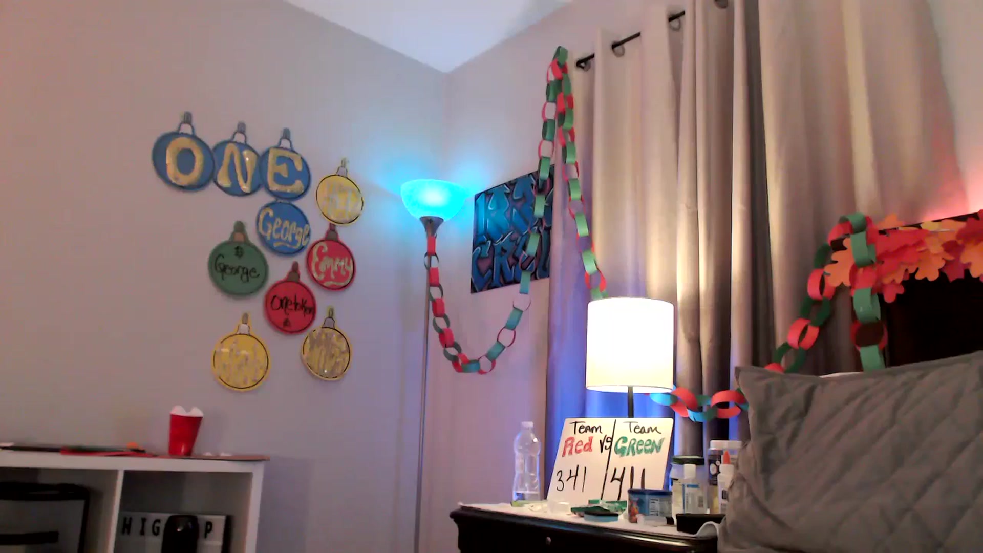 Gallery image thumbnail from EmmyLove's myfreecams stream on, 12/26/2024, 08:01 image 6 of 20