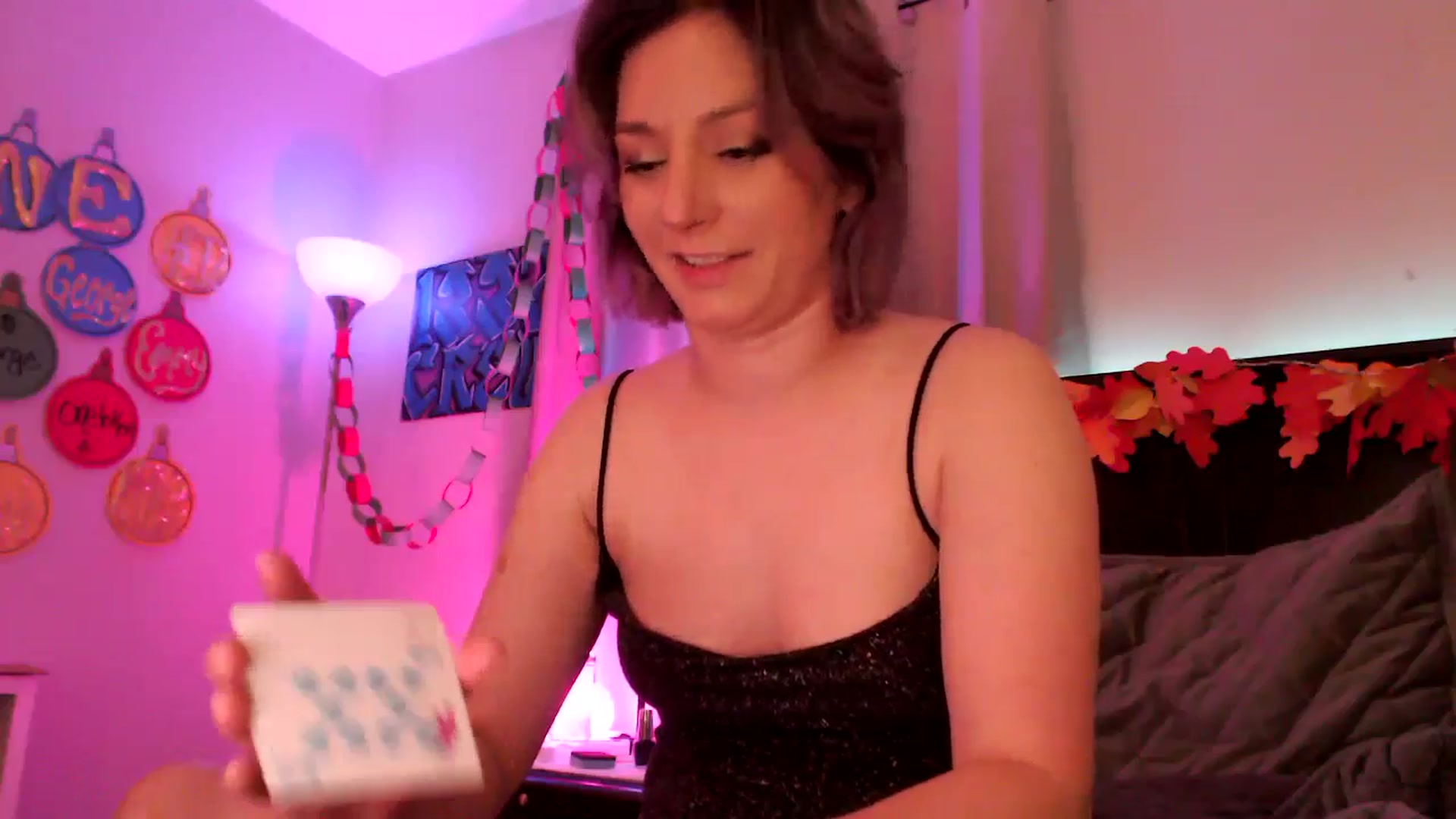 Gallery image thumbnail from EmmyLove's myfreecams stream on, 01/01/2025, 06:49 image 5 of 20