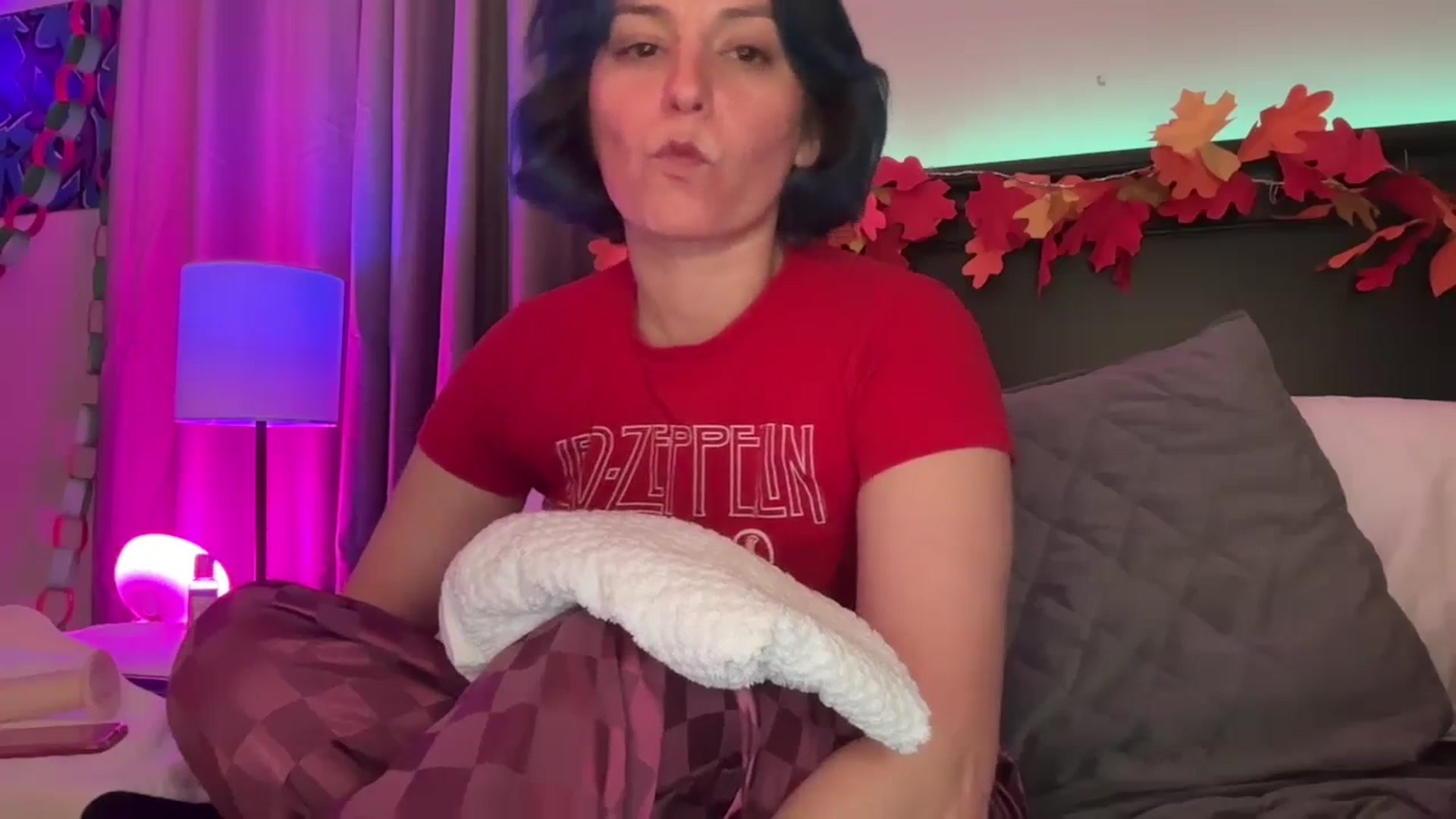 Gallery image thumbnail from EmmyLove's myfreecams stream on, 01/16/2025, 08:04 image 16 of 20