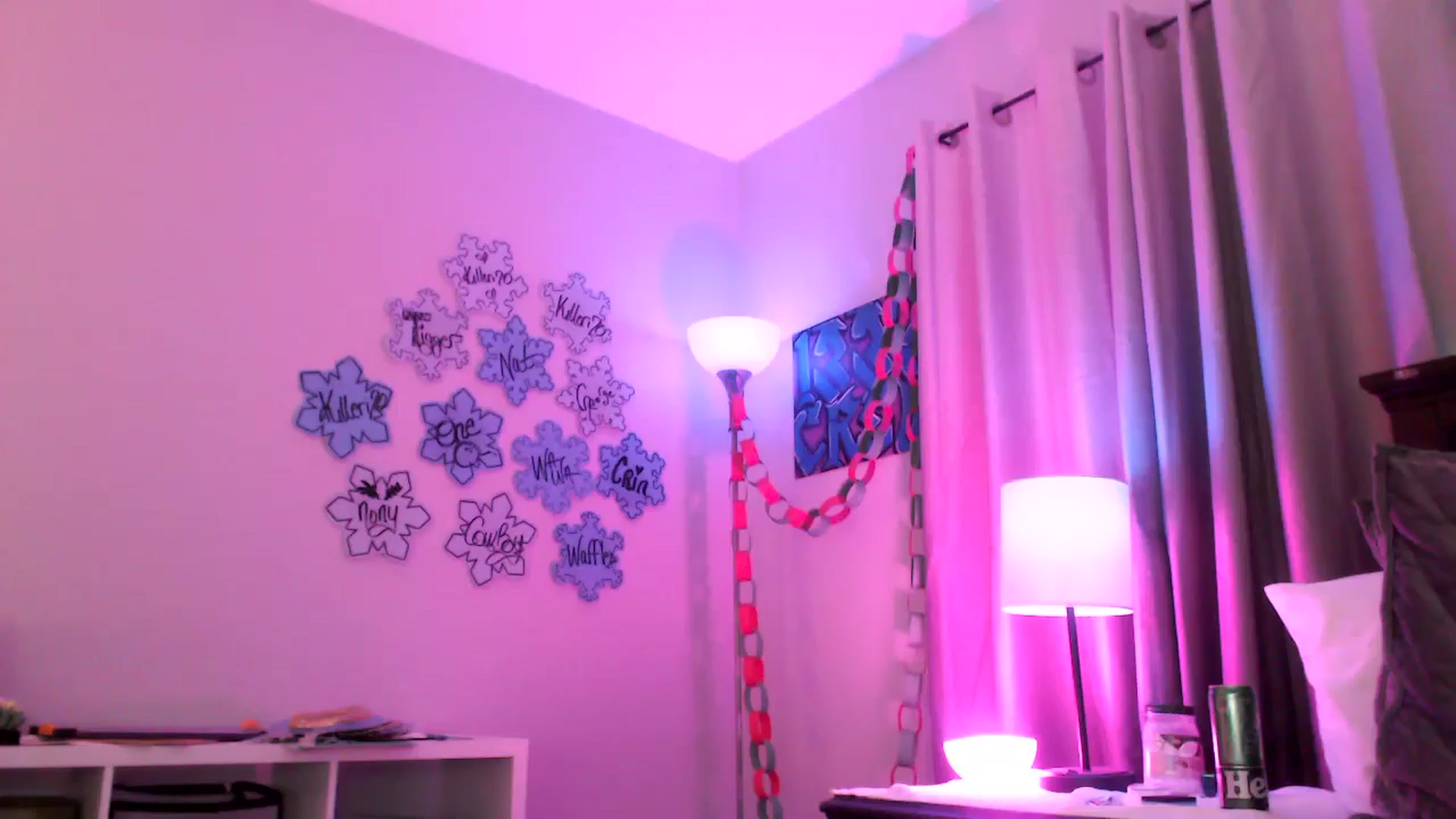 Gallery image thumbnail from EmmyLove's myfreecams stream on, 01/25/2025, 07:30 image 15 of 20
