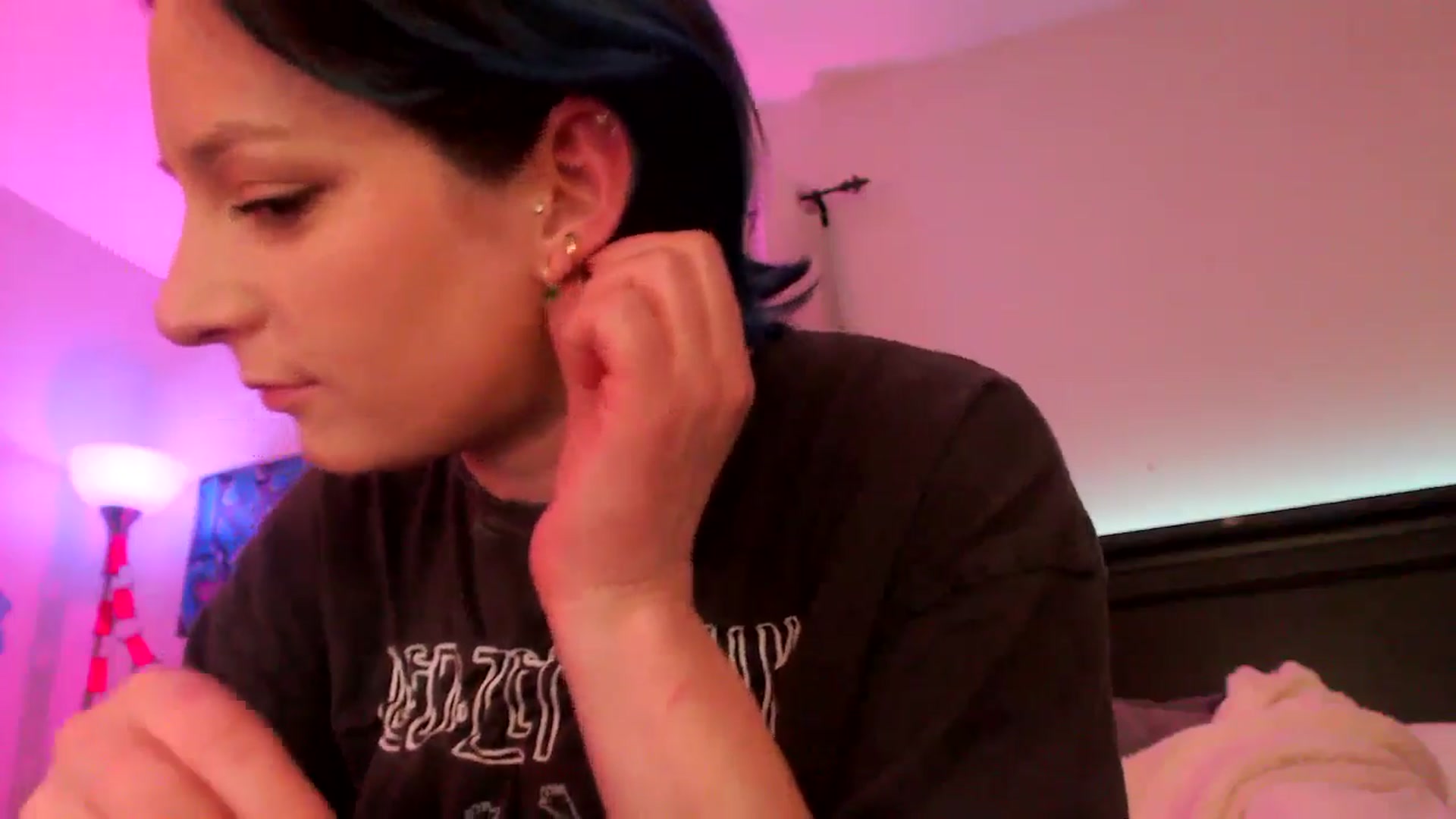 Gallery image thumbnail from EmmyLove's myfreecams stream on, 01/25/2025, 07:30 image 13 of 20