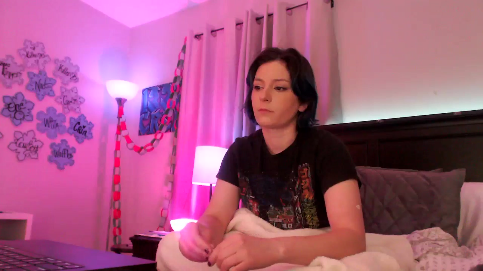Gallery image thumbnail from EmmyLove's myfreecams stream on, 01/26/2025, 06:40 image 3 of 20