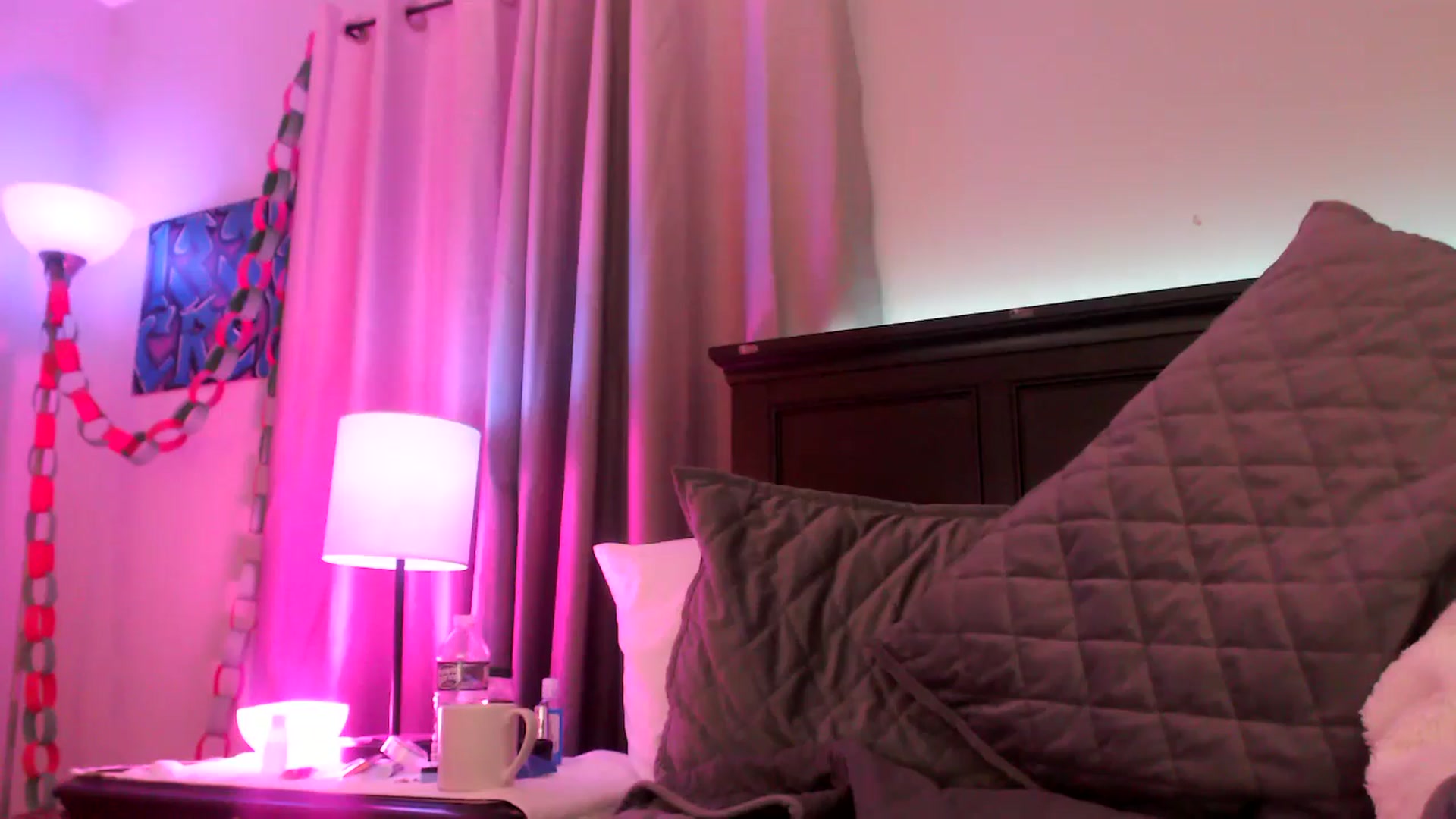 Gallery image thumbnail from EmmyLove's myfreecams stream on, 01/26/2025, 07:03 image 14 of 20