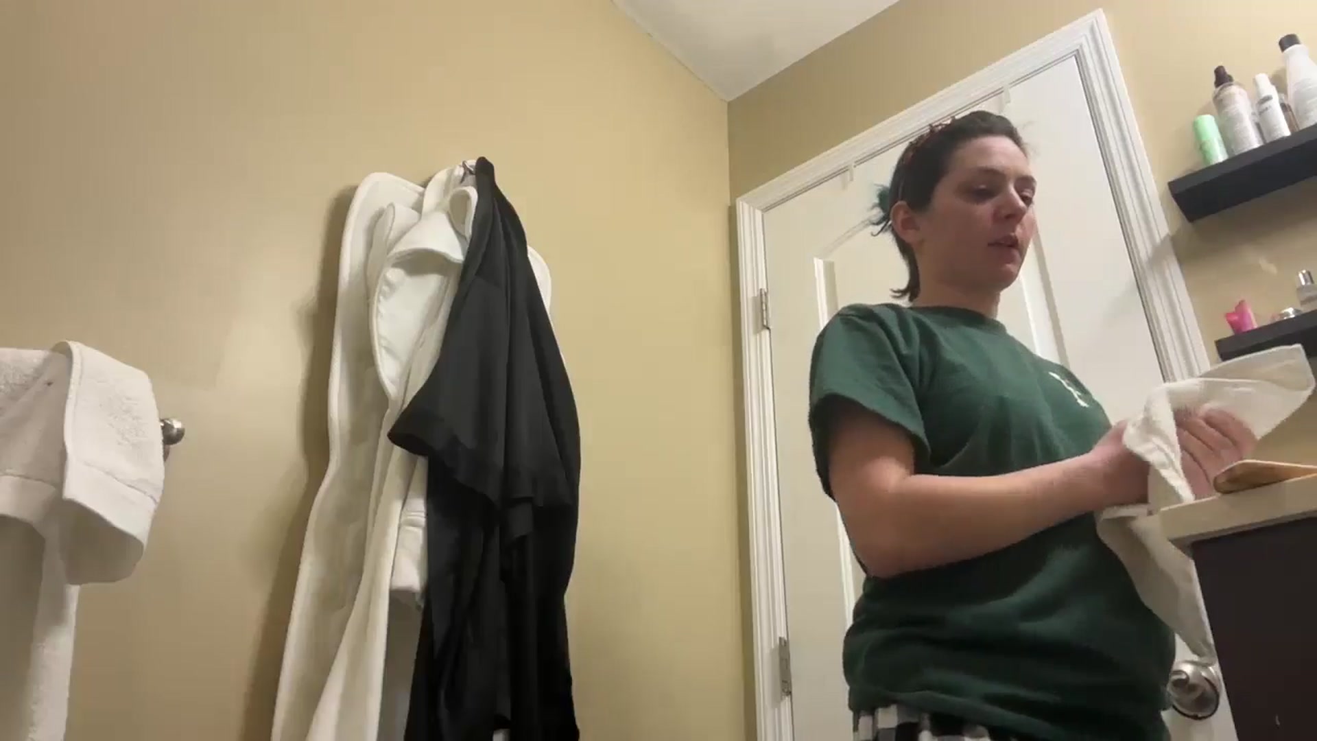 Gallery image thumbnail from EmmyLove's myfreecams stream on, 02/20/2025, 06:51 image 3 of 20