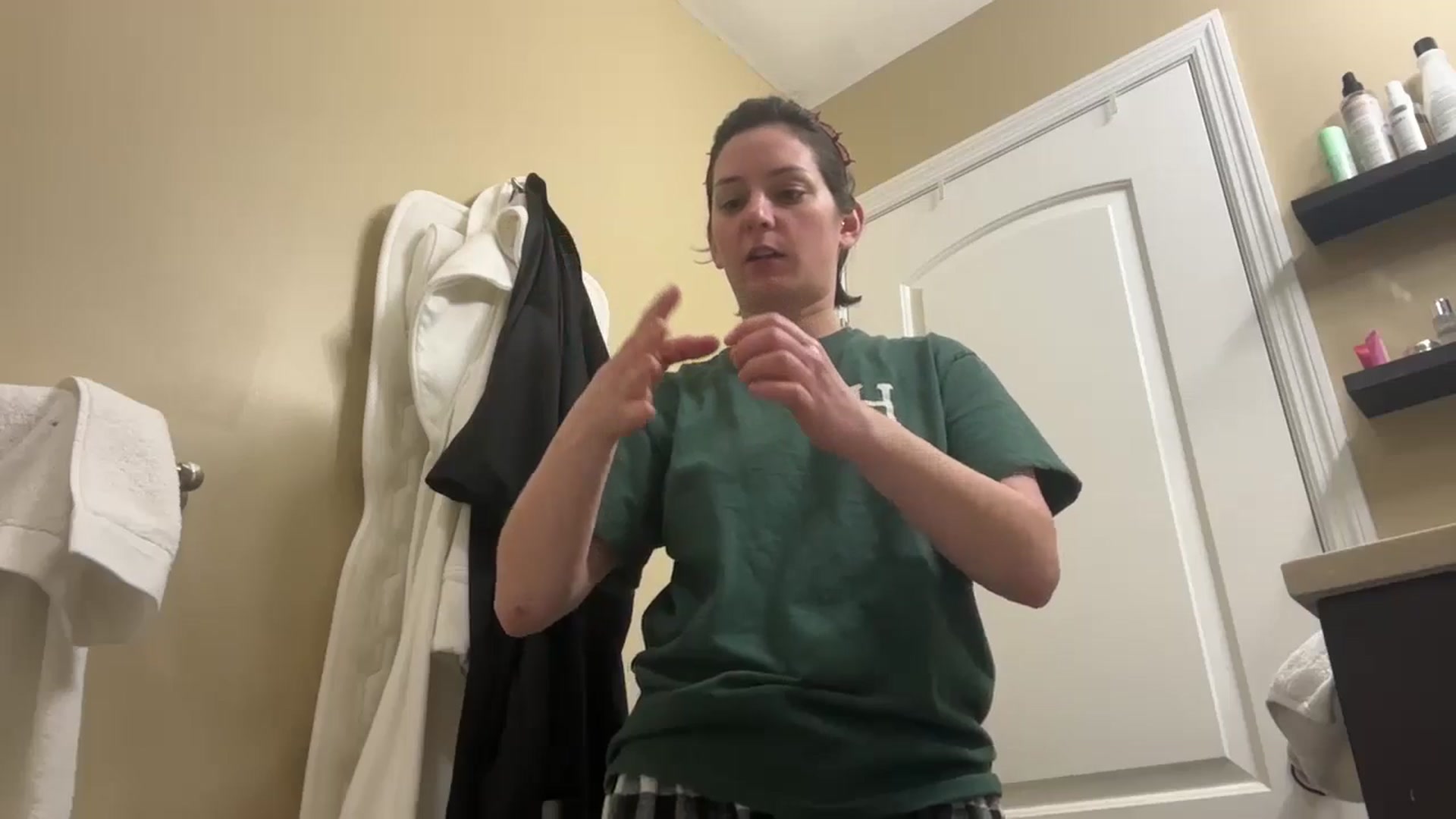 Gallery image thumbnail from EmmyLove's myfreecams stream on, 02/20/2025, 06:51 image 6 of 20