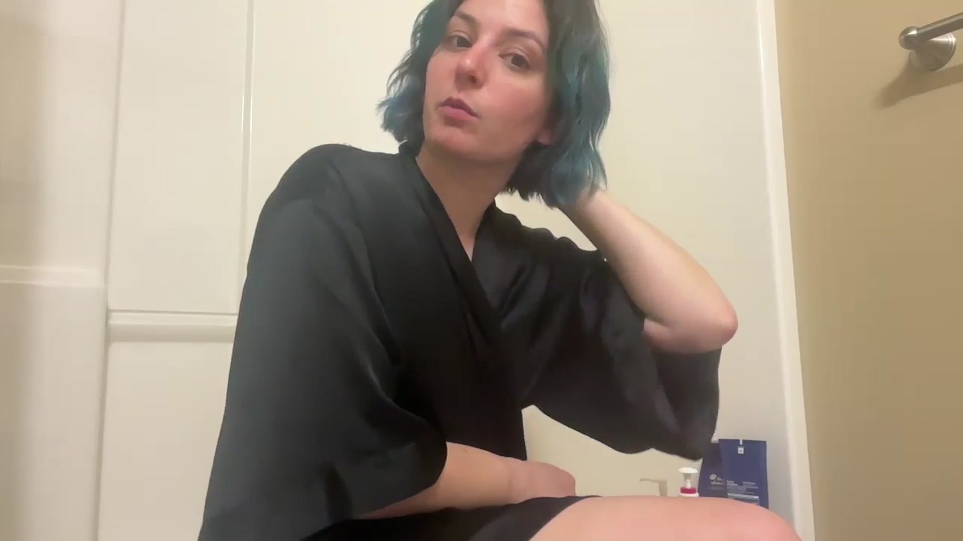 Gallery image thumbnail from EmmyLove's myfreecams stream on, 02/25/2025, 06:08 image 5 of 20
