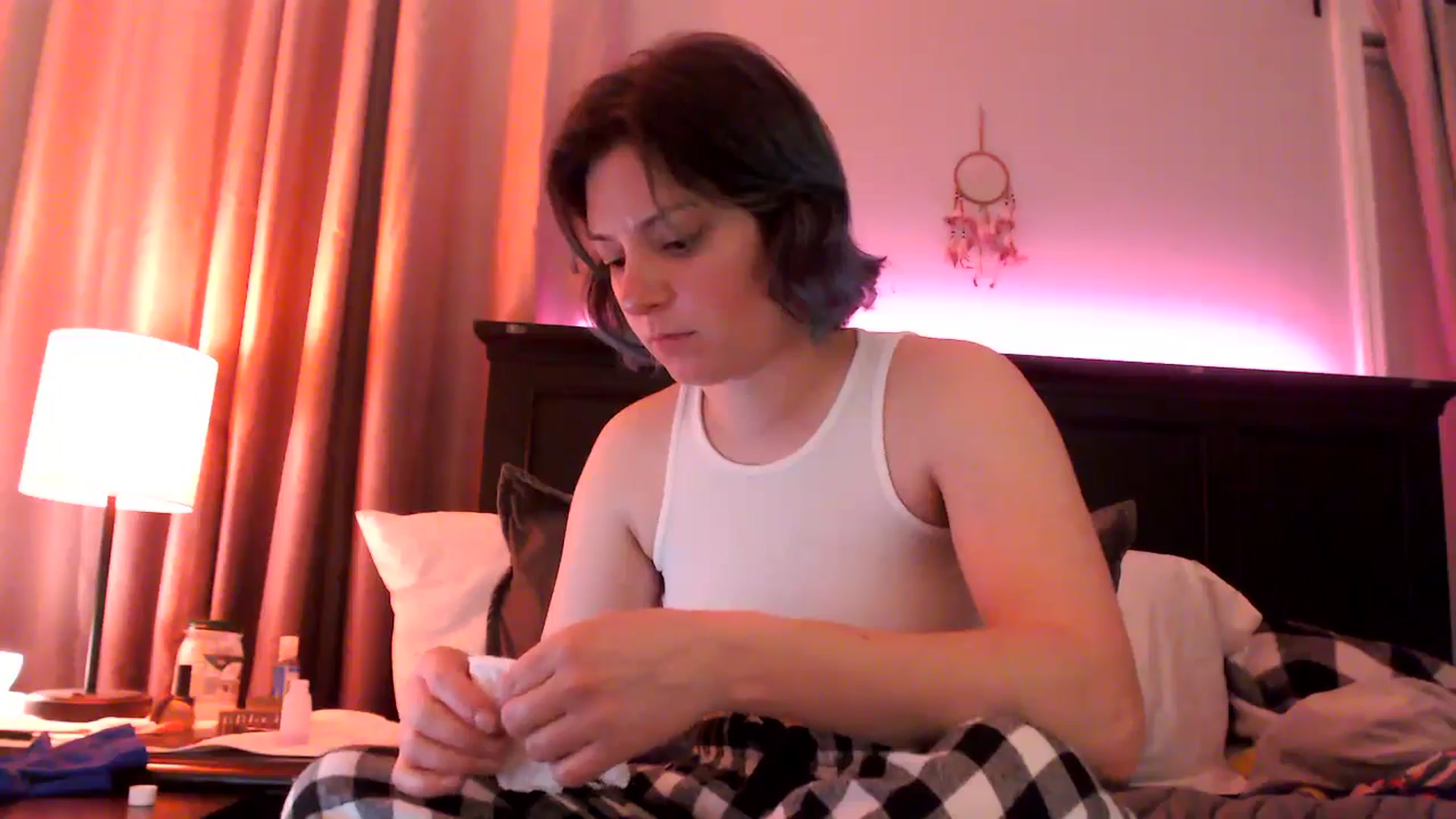 Gallery image thumbnail from EmmyLove's myfreecams stream on, 03/06/2025, 08:18 image 6 of 20