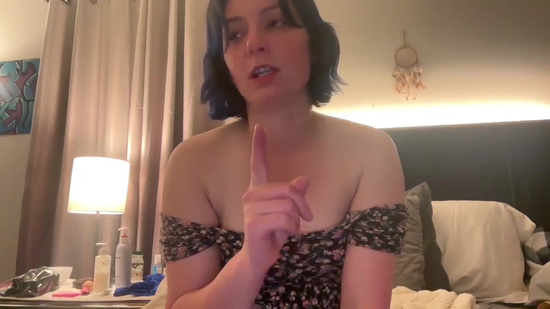 Gallery image thumbnail from EmmyLove's myfreecams stream on, 03/11/2025, 05:49 image 15 of 20