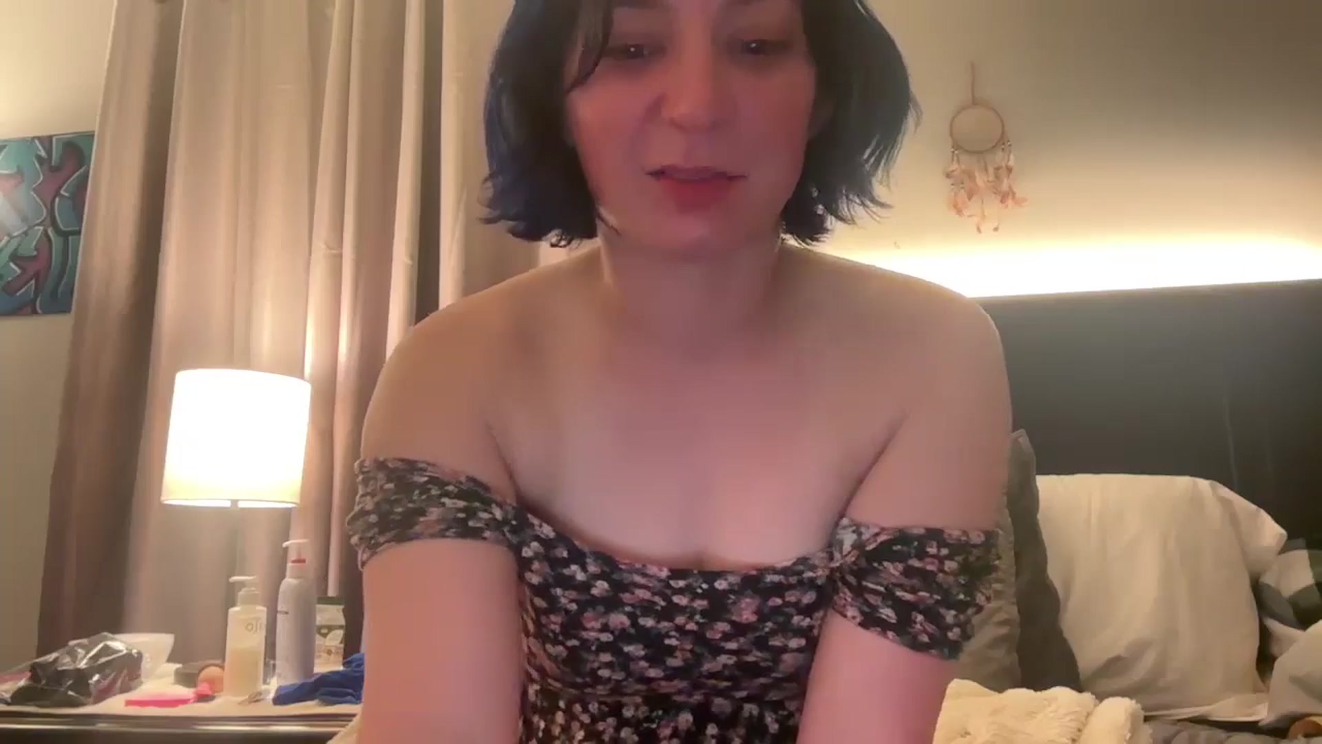 Gallery image thumbnail from EmmyLove's myfreecams stream on, 03/11/2025, 05:49 image 17 of 20