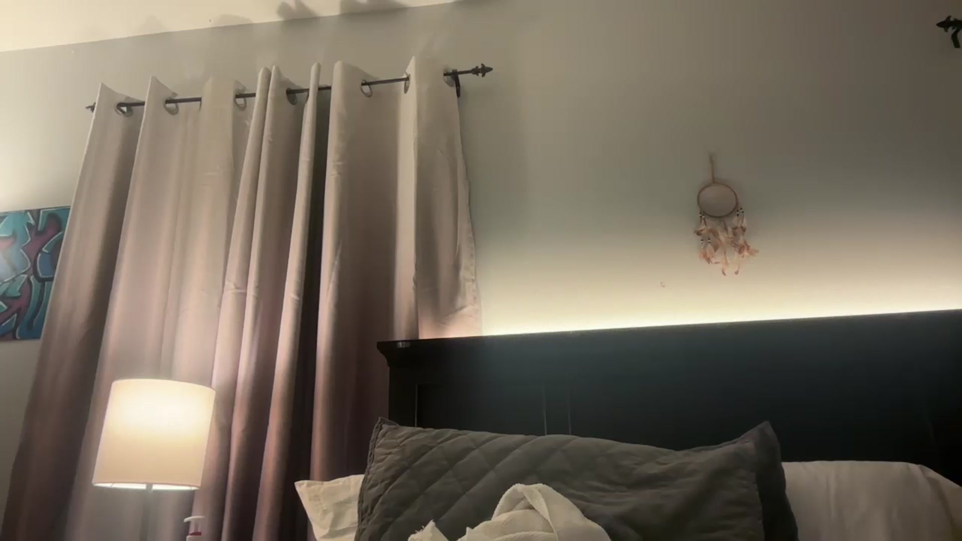 Gallery image thumbnail from EmmyLove's myfreecams stream on, 03/11/2025, 06:14 image 19 of 20