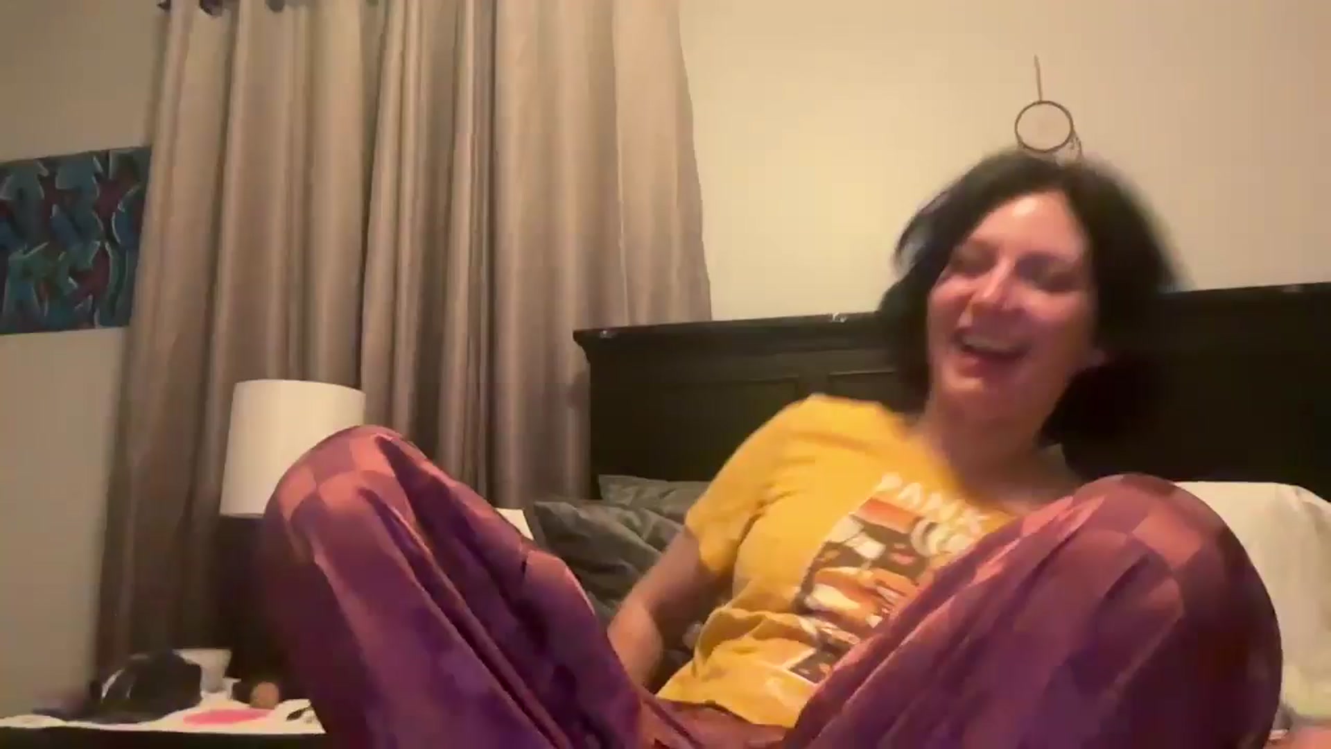 Gallery image thumbnail from EmmyLove's myfreecams stream on, 03/12/2025, 05:11 image 4 of 20
