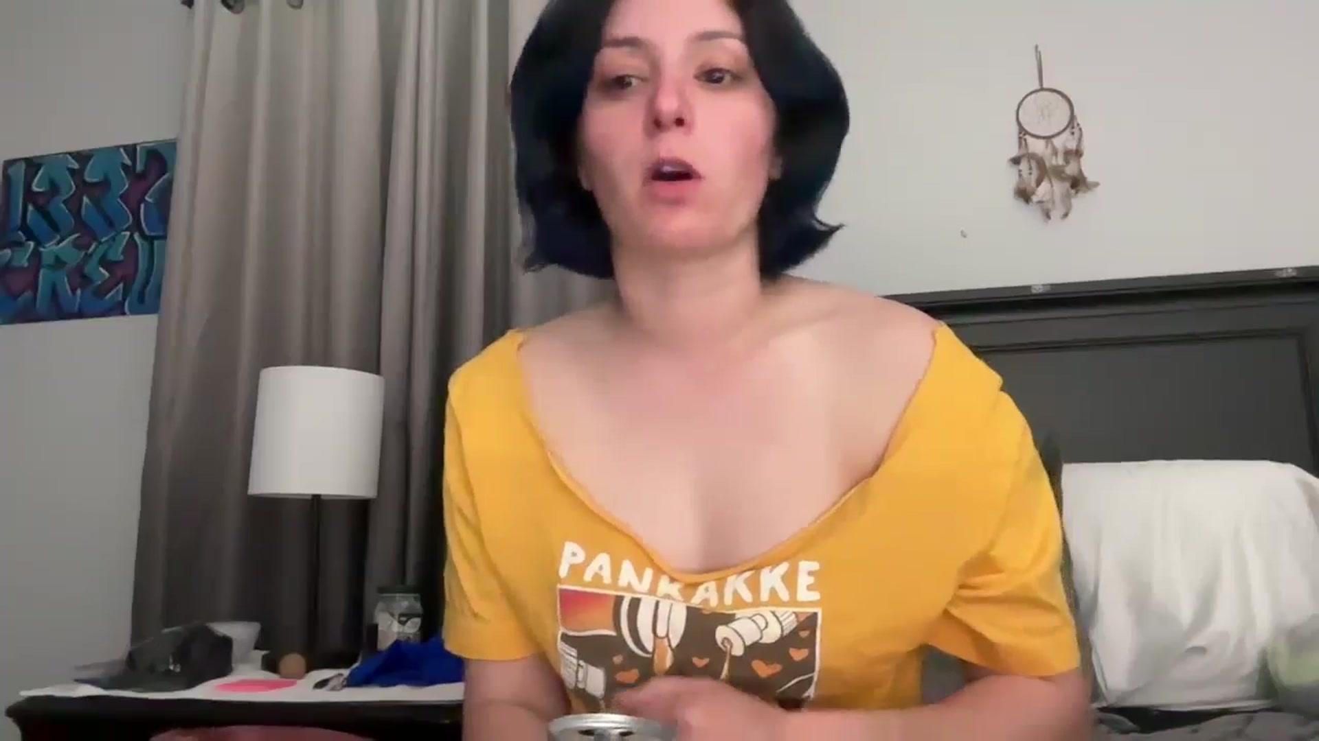 Gallery image thumbnail from EmmyLove's myfreecams stream on, 03/12/2025, 06:42 image 6 of 20