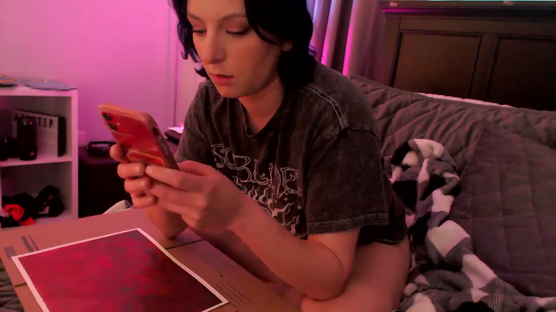 Gallery image thumbnail from EmmyLove's myfreecams stream on, 03/13/2025, 04:30 image 10 of 20