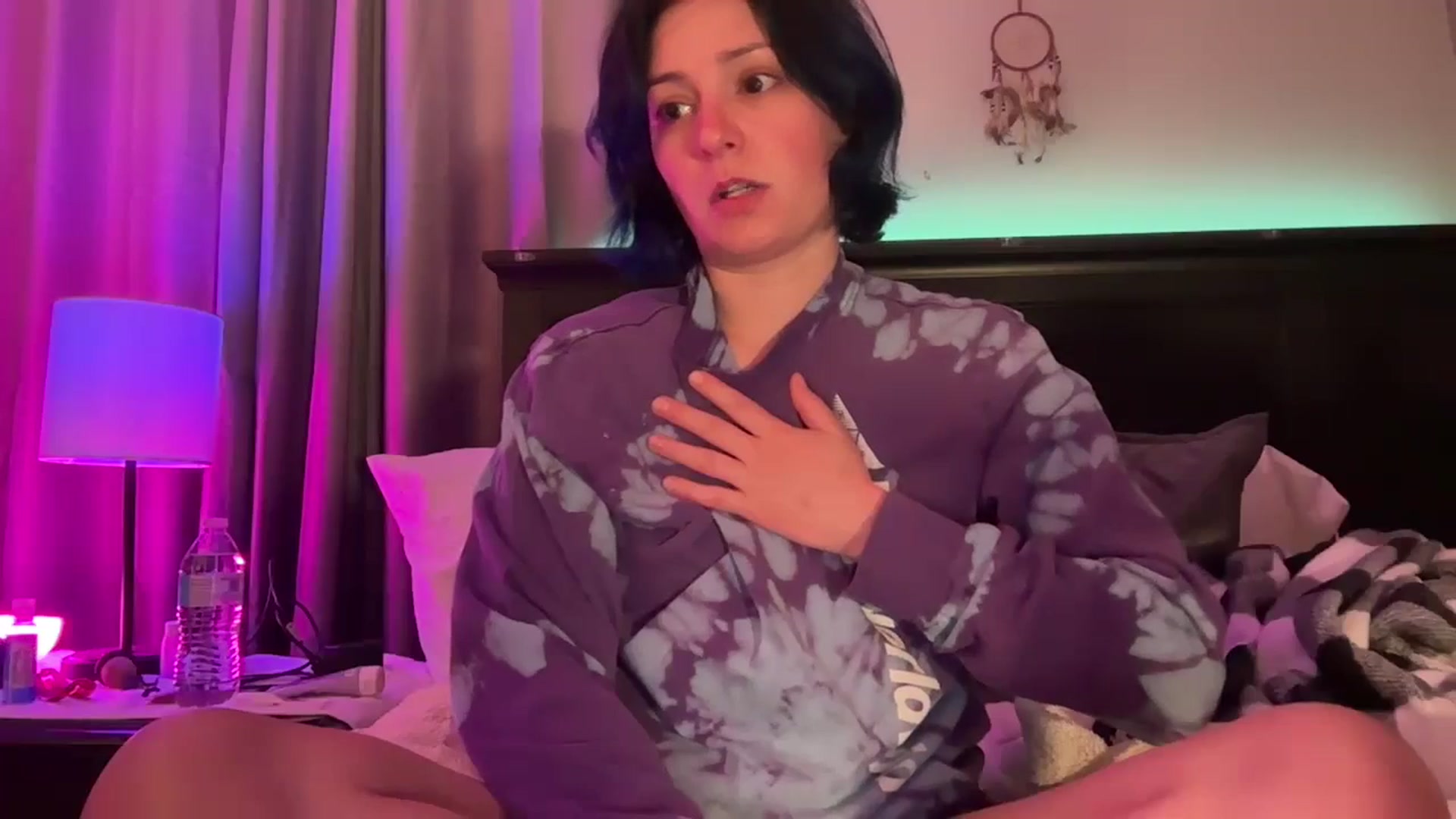 Gallery image thumbnail from EmmyLove's myfreecams stream on, 03/22/2025, 08:21 image 5 of 20