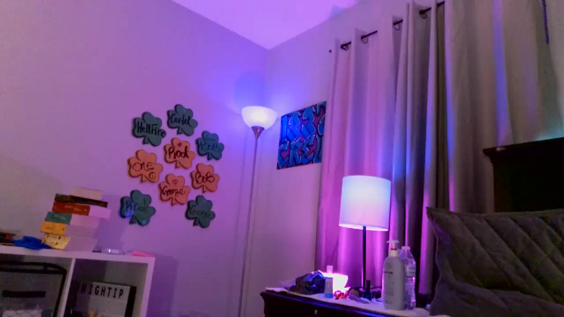 Gallery image thumbnail from EmmyLove's myfreecams stream on, 03/29/2025, 07:47 image 3 of 20