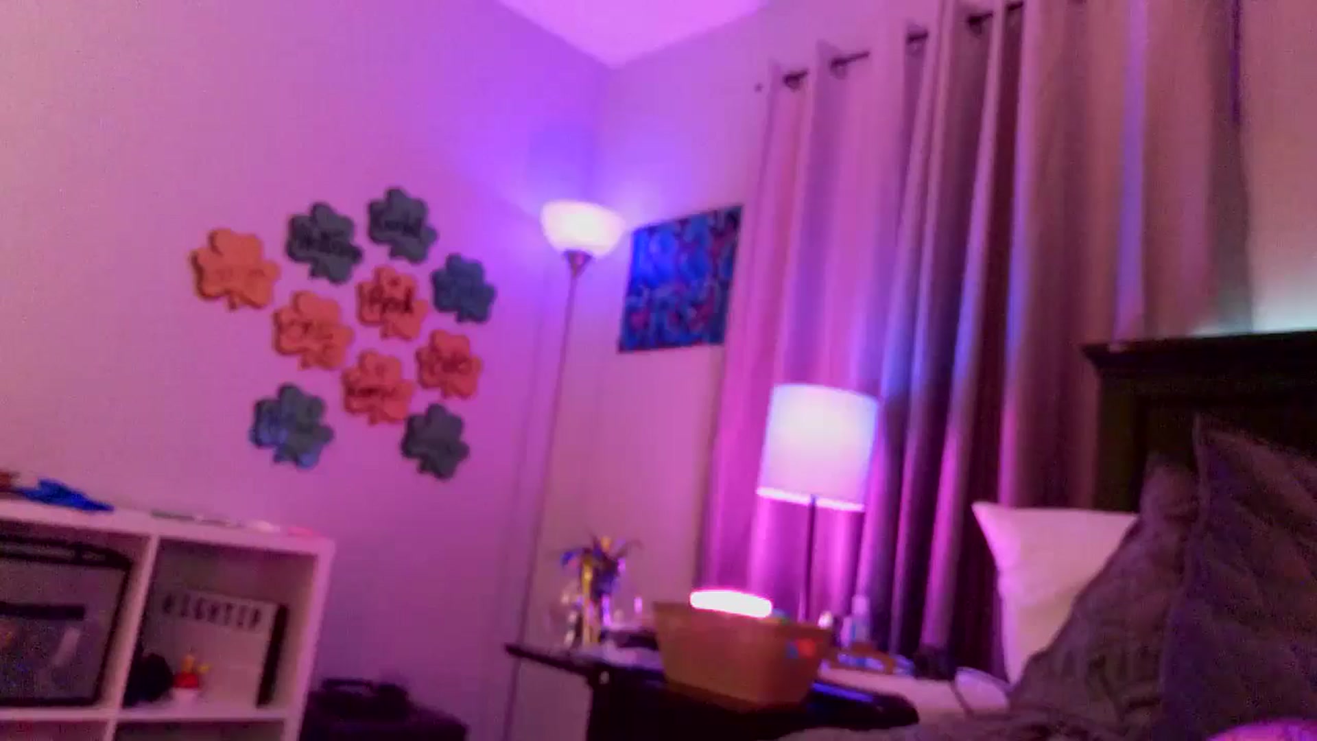 Gallery image thumbnail from EmmyLove's myfreecams stream on, 04/01/2025, 05:21 image 12 of 20