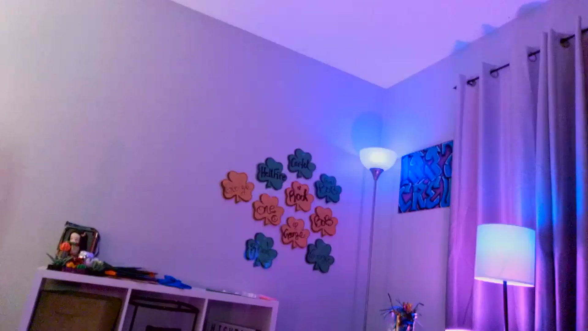 Gallery image thumbnail from EmmyLove's myfreecams stream on, 04/01/2025, 05:21 image 5 of 20