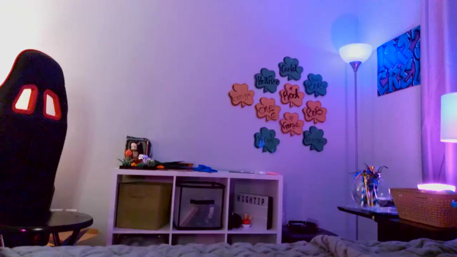 Gallery image thumbnail from EmmyLove's myfreecams stream on, 04/01/2025, 05:41 image 8 of 20