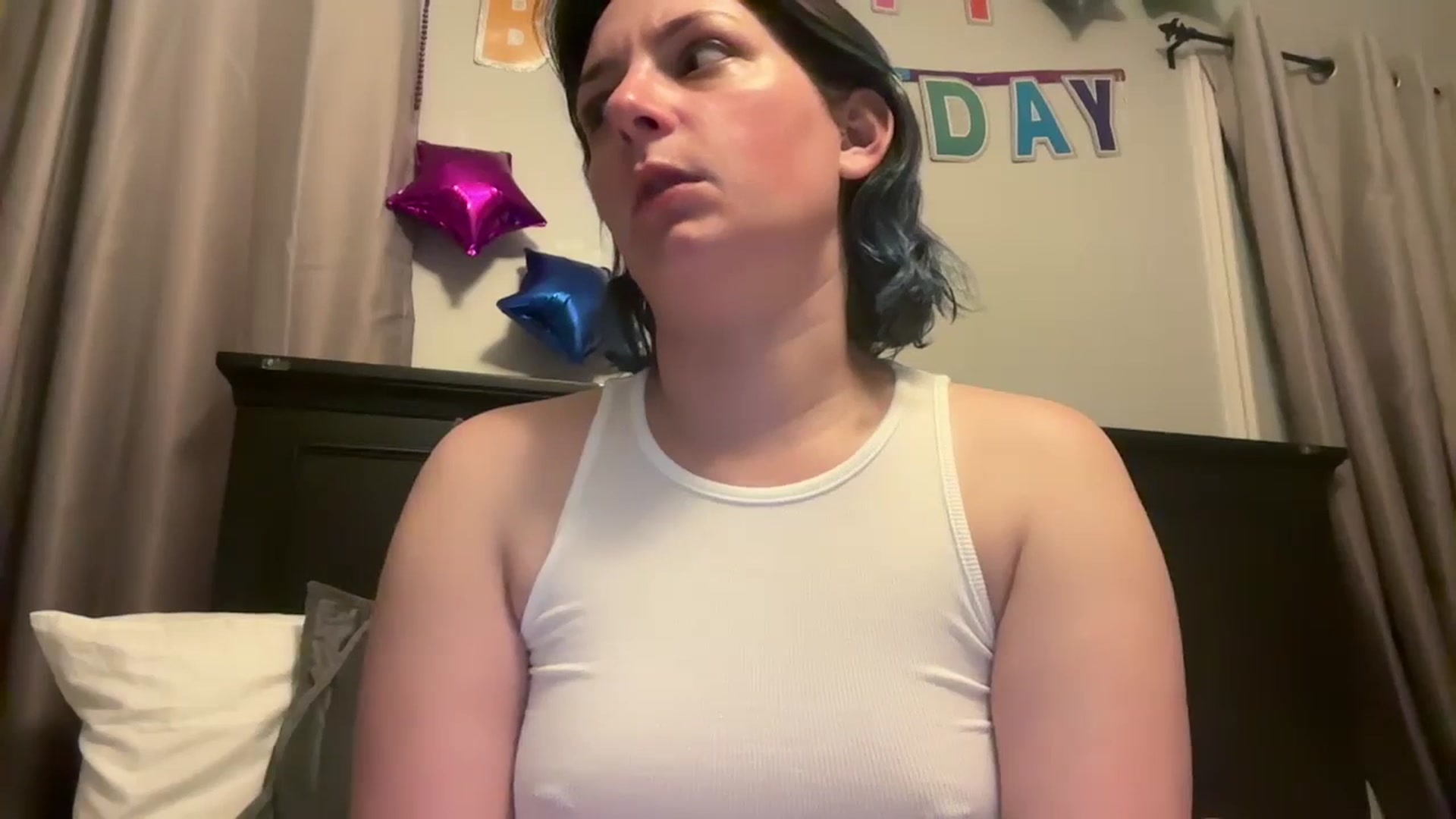 Gallery image thumbnail from EmmyLove's myfreecams stream on, 05/06/2025, 06:20 image 20 of 20