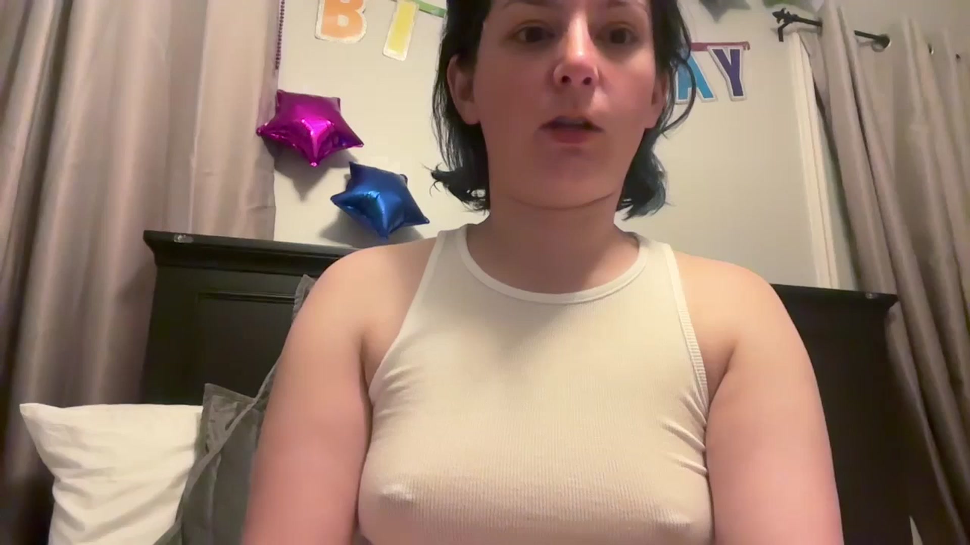 Gallery image thumbnail from EmmyLove's myfreecams stream on, 05/06/2025, 06:20 image 19 of 20