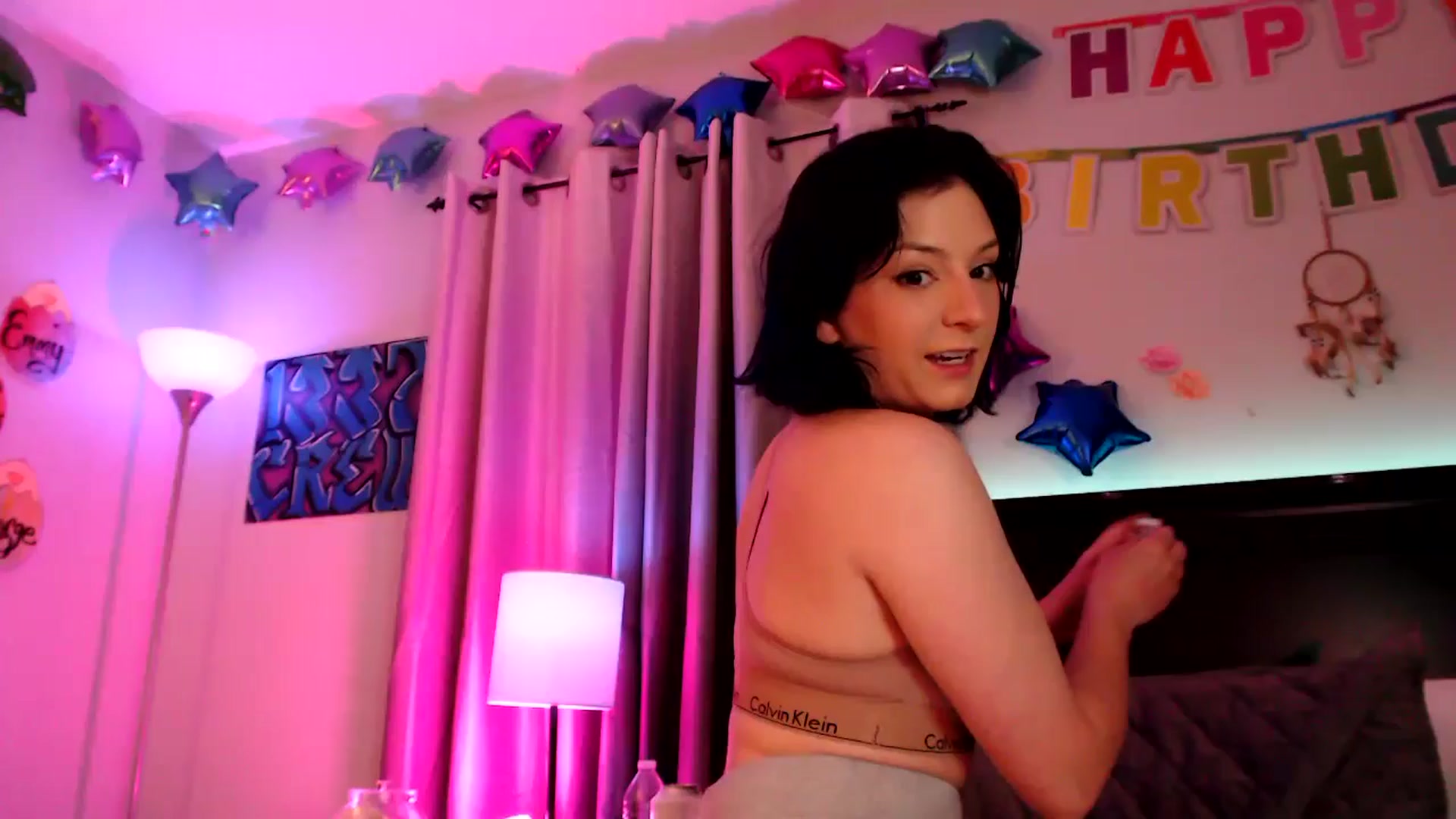 Gallery image thumbnail from EmmyLove's myfreecams stream on, 05/09/2025, 05:43 image 14 of 20
