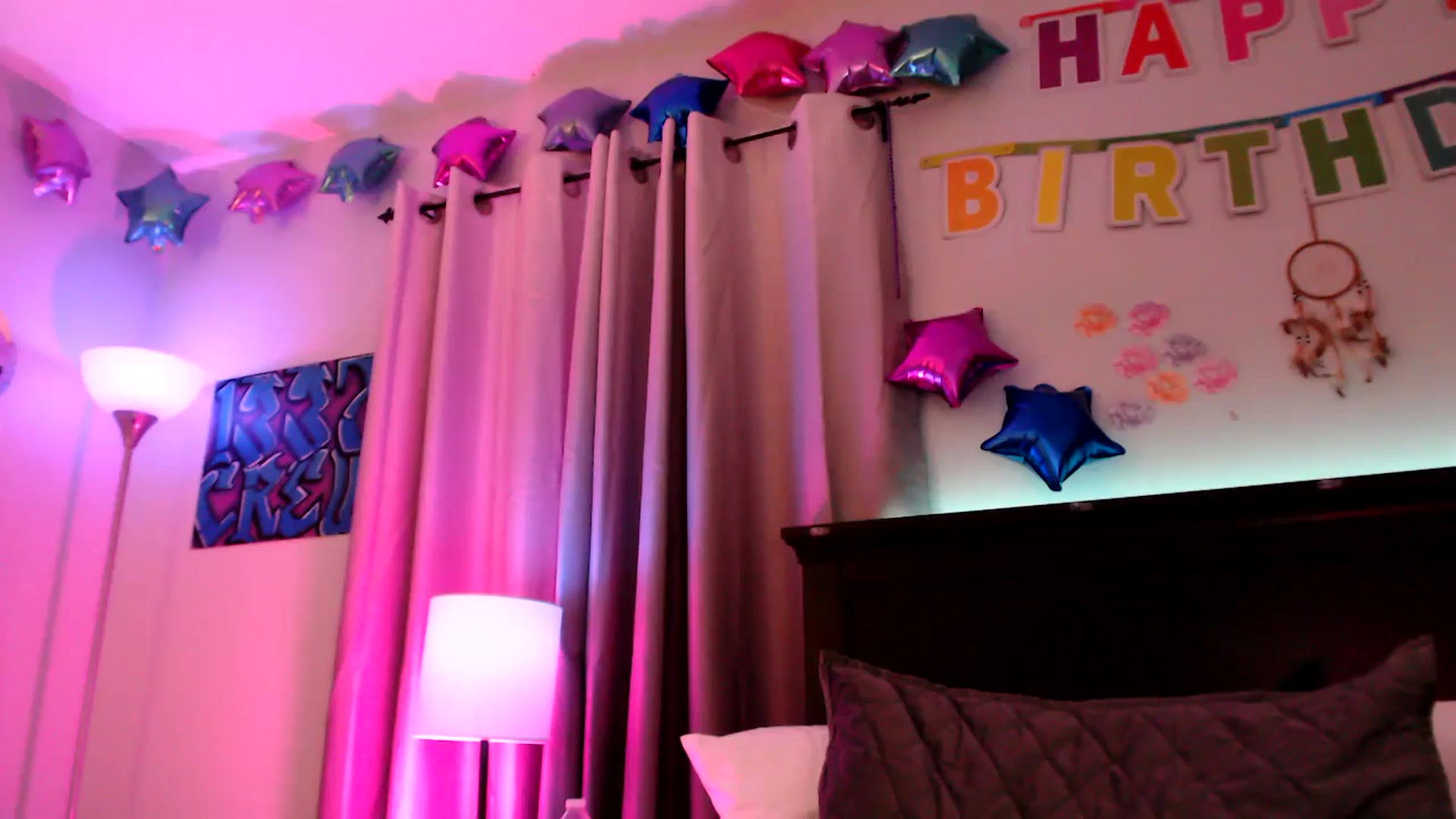 Gallery image thumbnail from EmmyLove's myfreecams stream on, 05/10/2025, 07:37 image 12 of 20